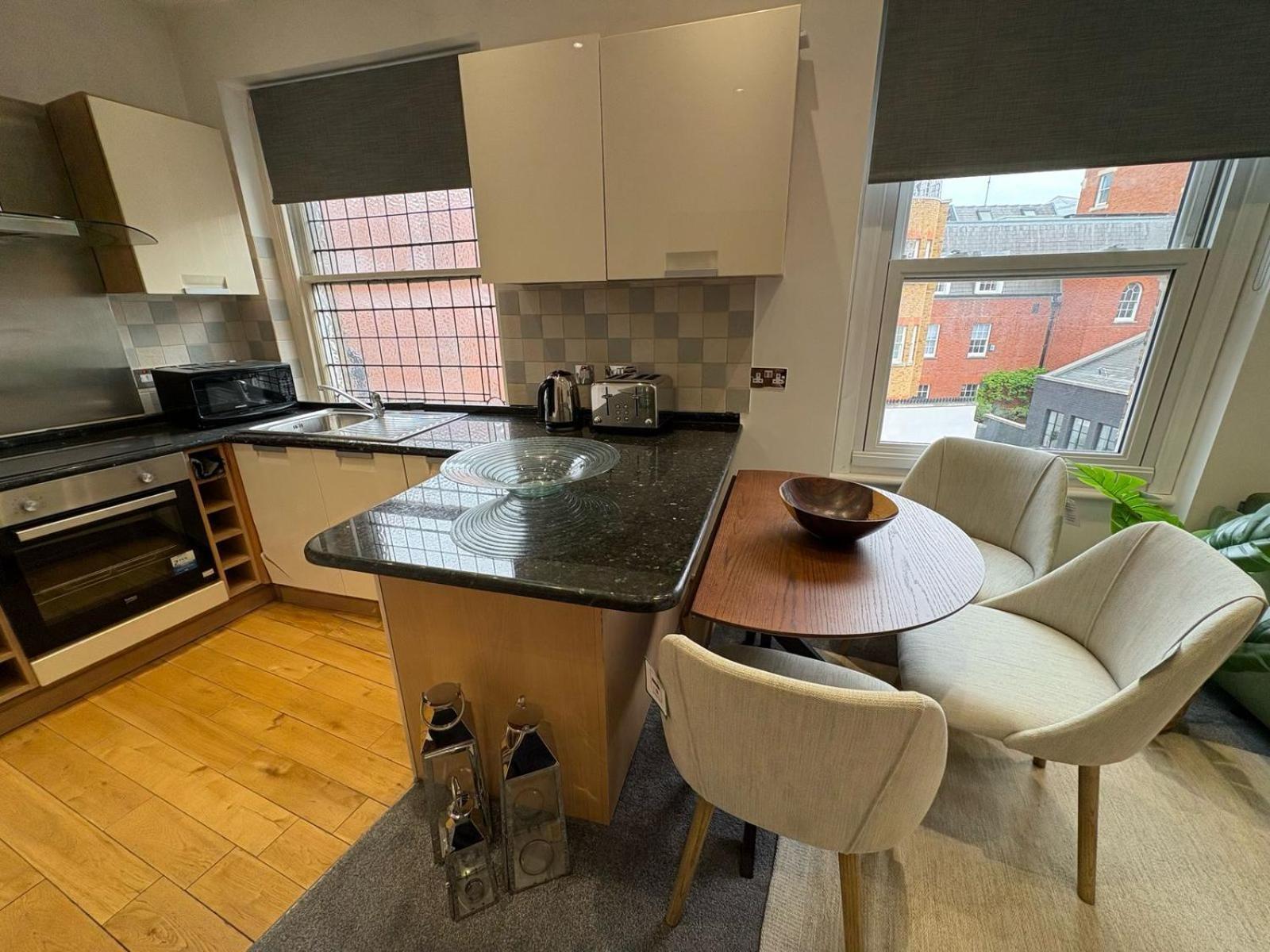 Apartment Estatesmen Mount Street Mayfair Flat