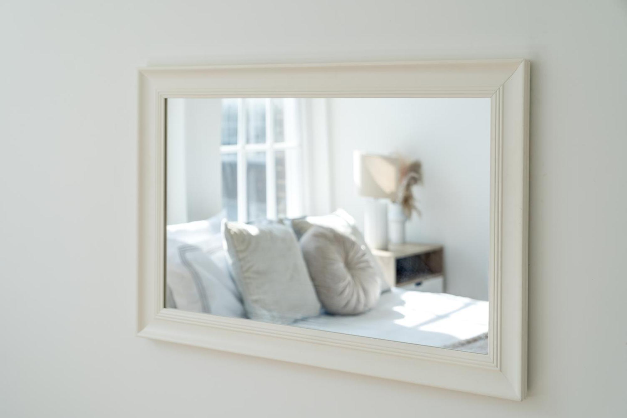 Queensway Dream, Hyde Park Apartment *