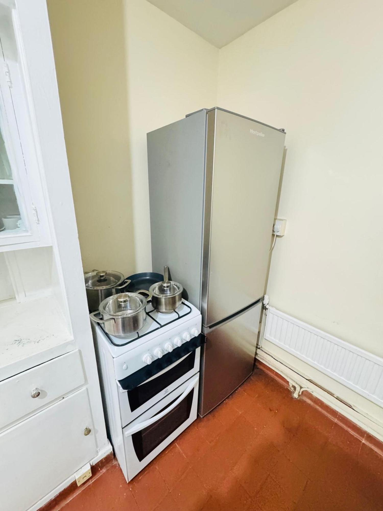 Two Bedroom In Paddington Apartment