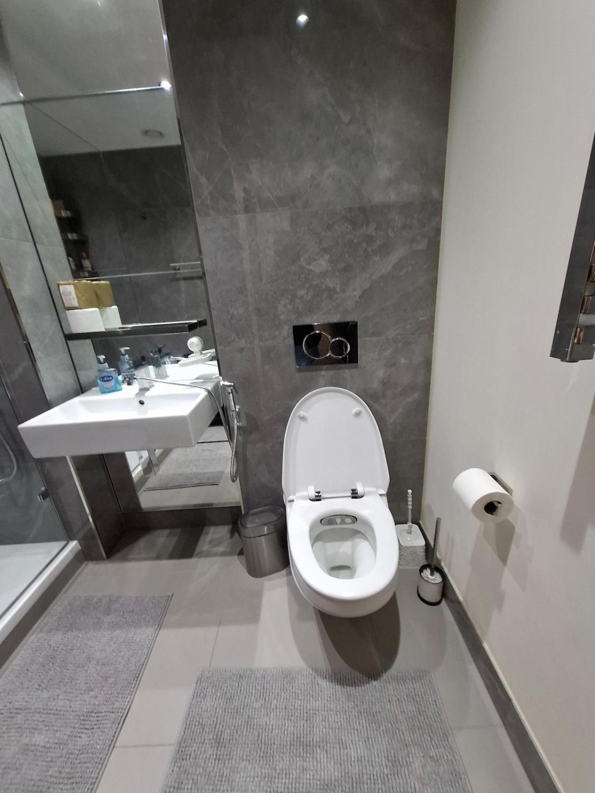 Luxury 2-bed Flat In Chelsea - Battersea London