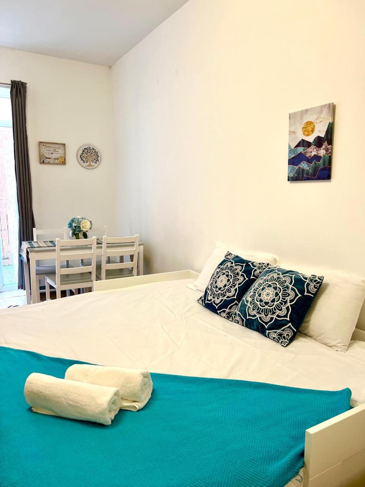 Specious Flat In A Good Location * London