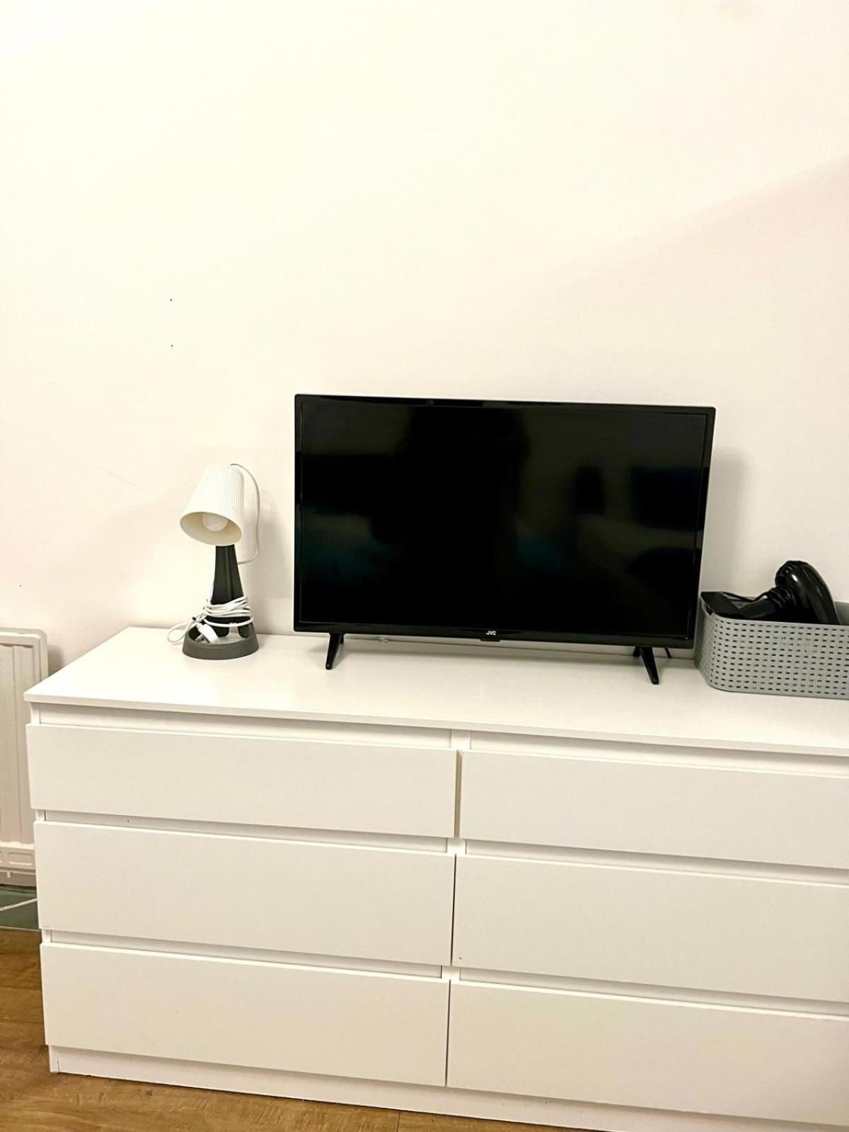Apartment Specious Flat In A Good Location