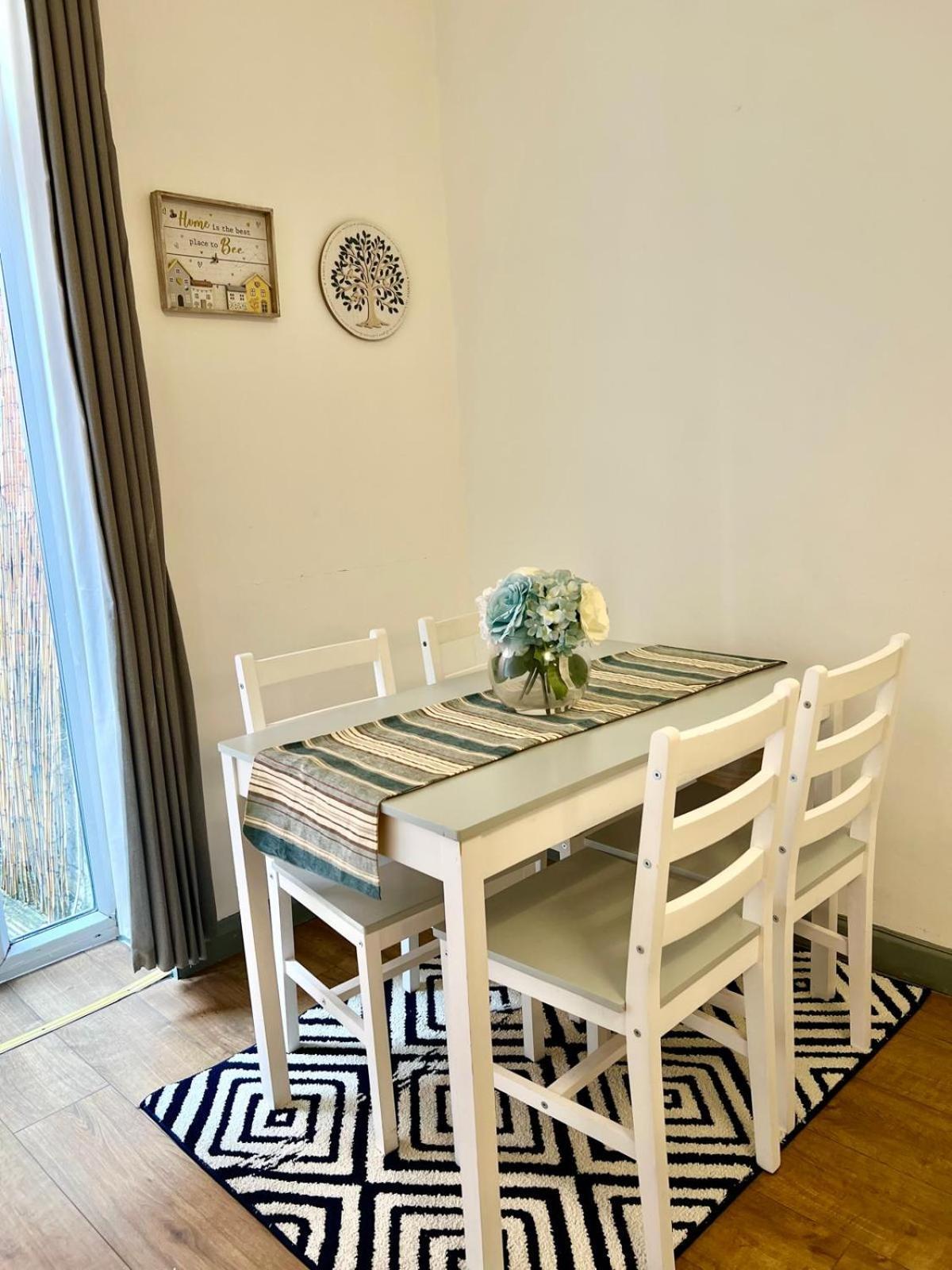 Apartment Specious Flat In A Good Location