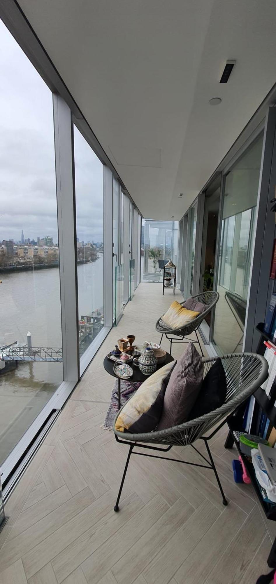 Apartment River Facing Luxury Flat