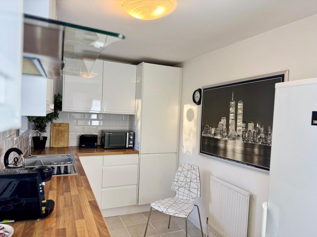 Luxury 1 Bed Tower Bridge Apartment London