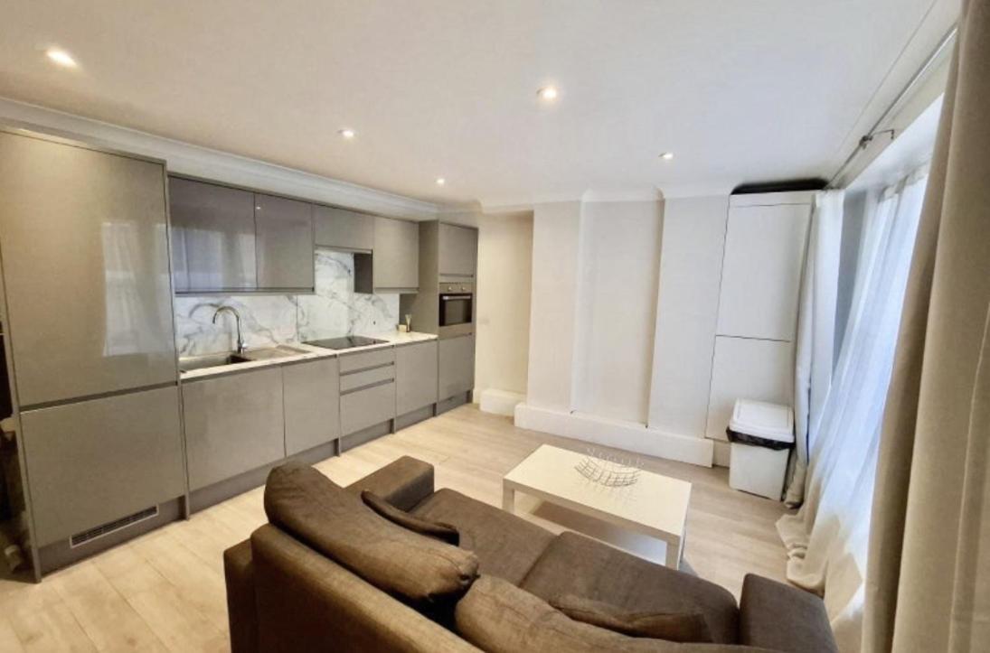 Apartment West Brompton Elegant Flat