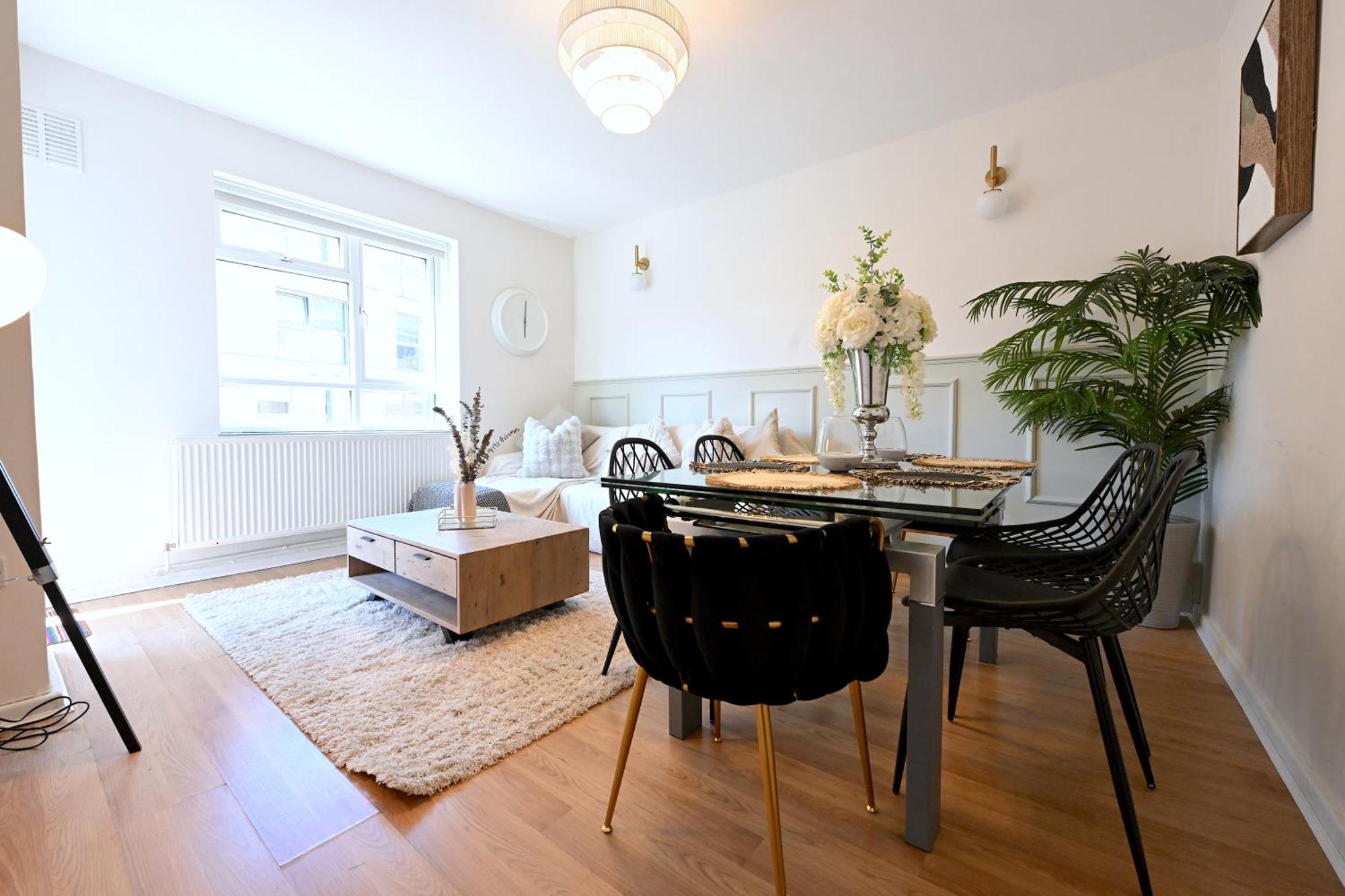 3 Minutes To Tower Of Trendy Shoreditch Recently Refurbished 3 Bedrooms Sleeps 8 * Londen