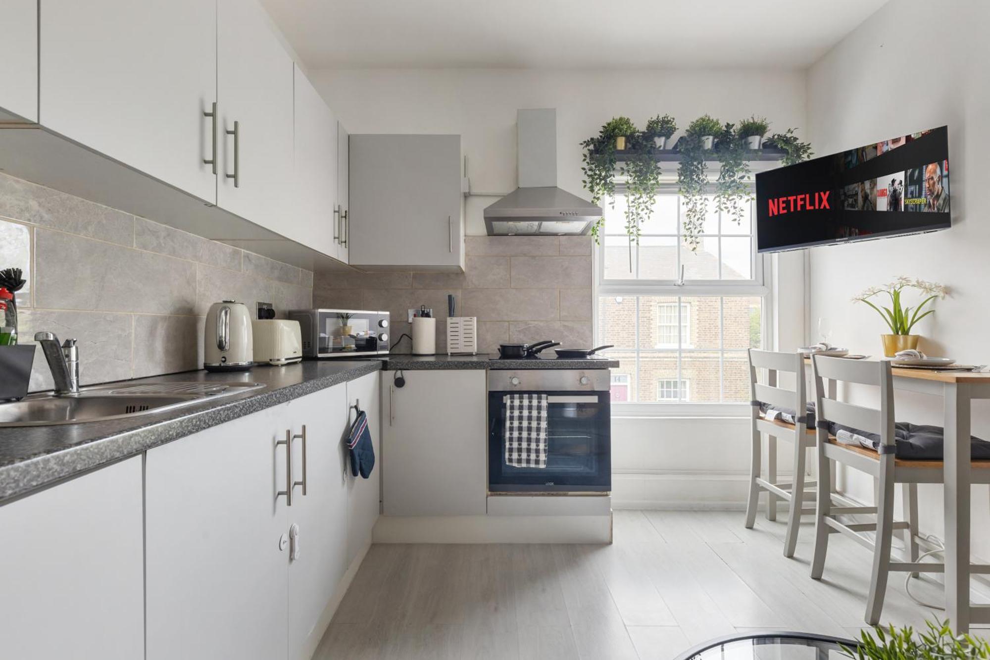 Modern & Cosy 2 Bedroom With Free Parking Near Wembley * London