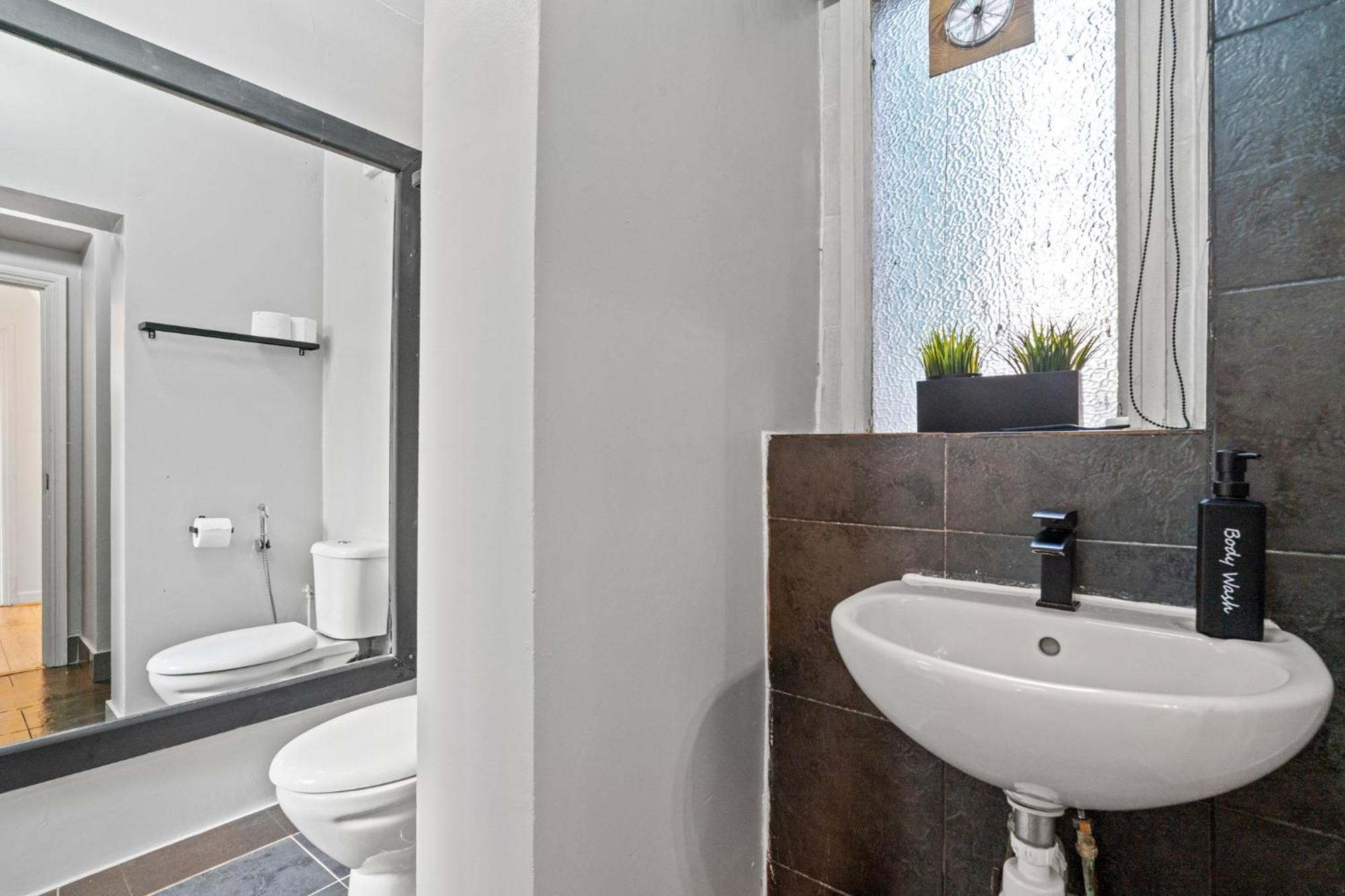 Сasa de vacaciones Charming 3br By Redcliffe Gdns Londres