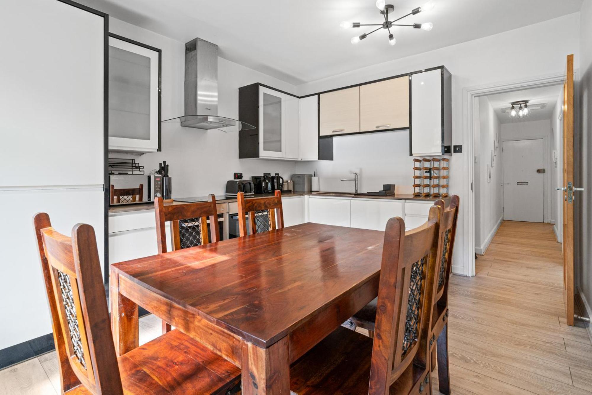 Charming 3br By Redcliffe Gdns Сasa de vacaciones