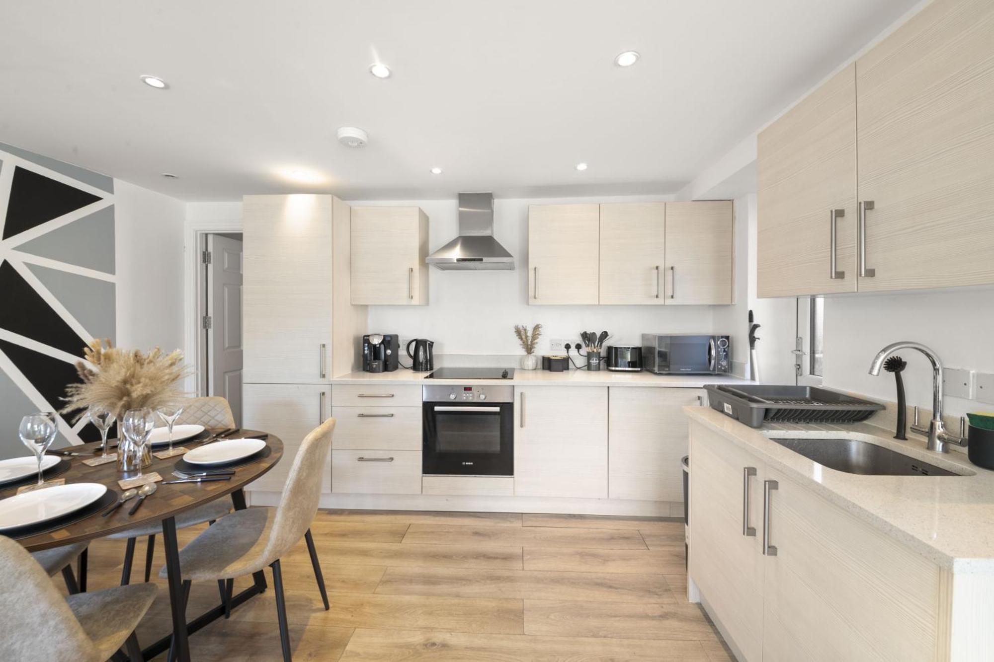 2 Bdr, Wembley Stadium, Parking, Family Friendly Appartement