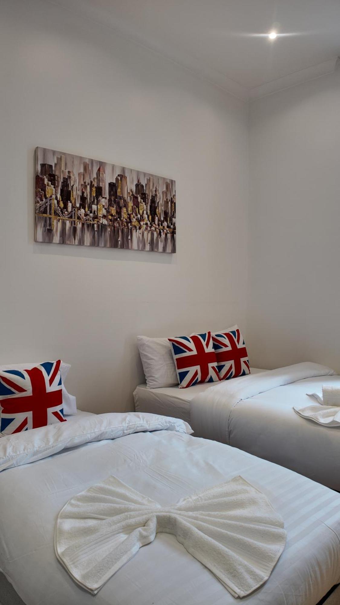 Apartment Cozy Sleep 5 In Berkely Bk3 London