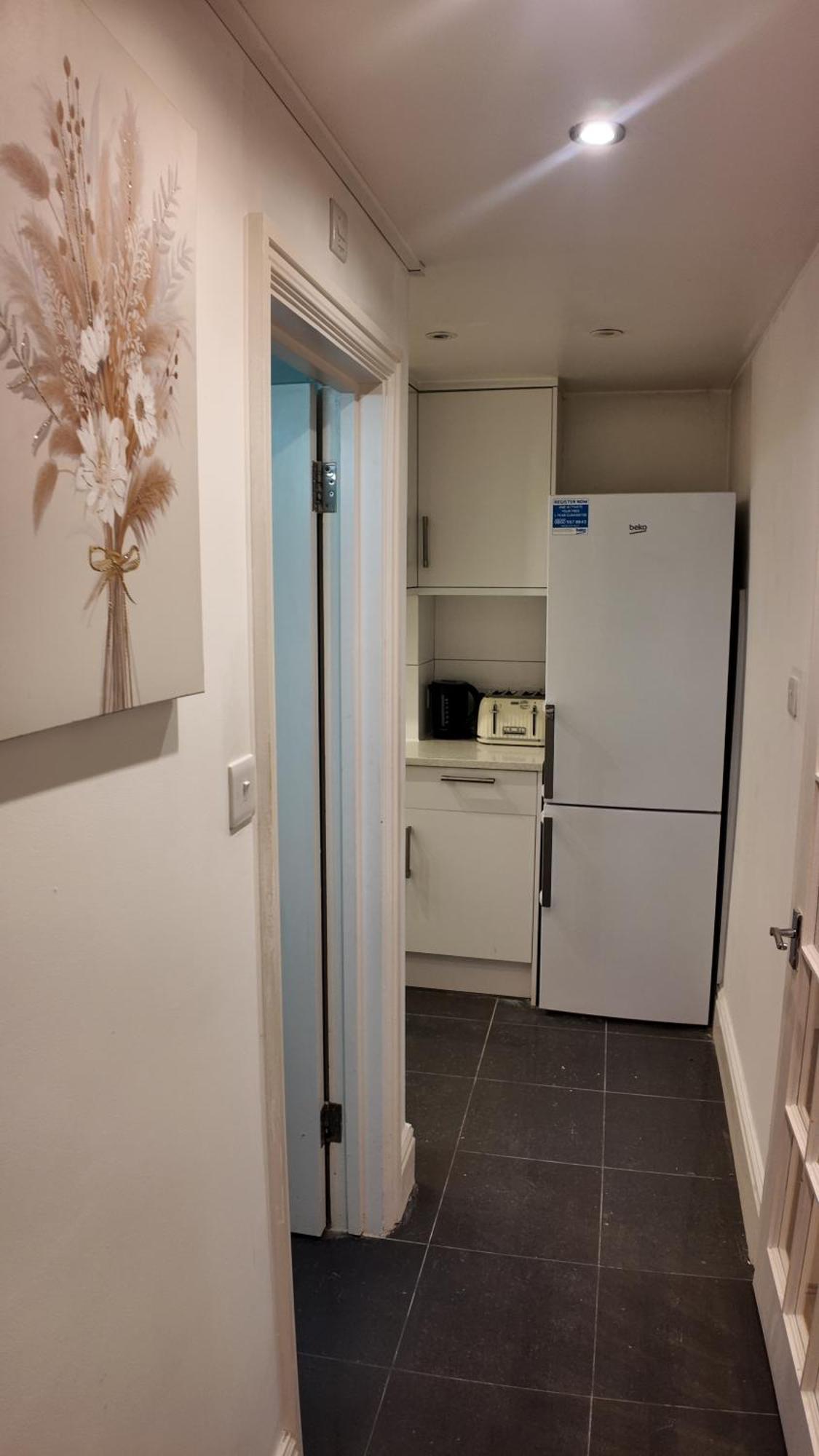 Ideal 2bhk In Upper Berkeley Bk1 Apartment *