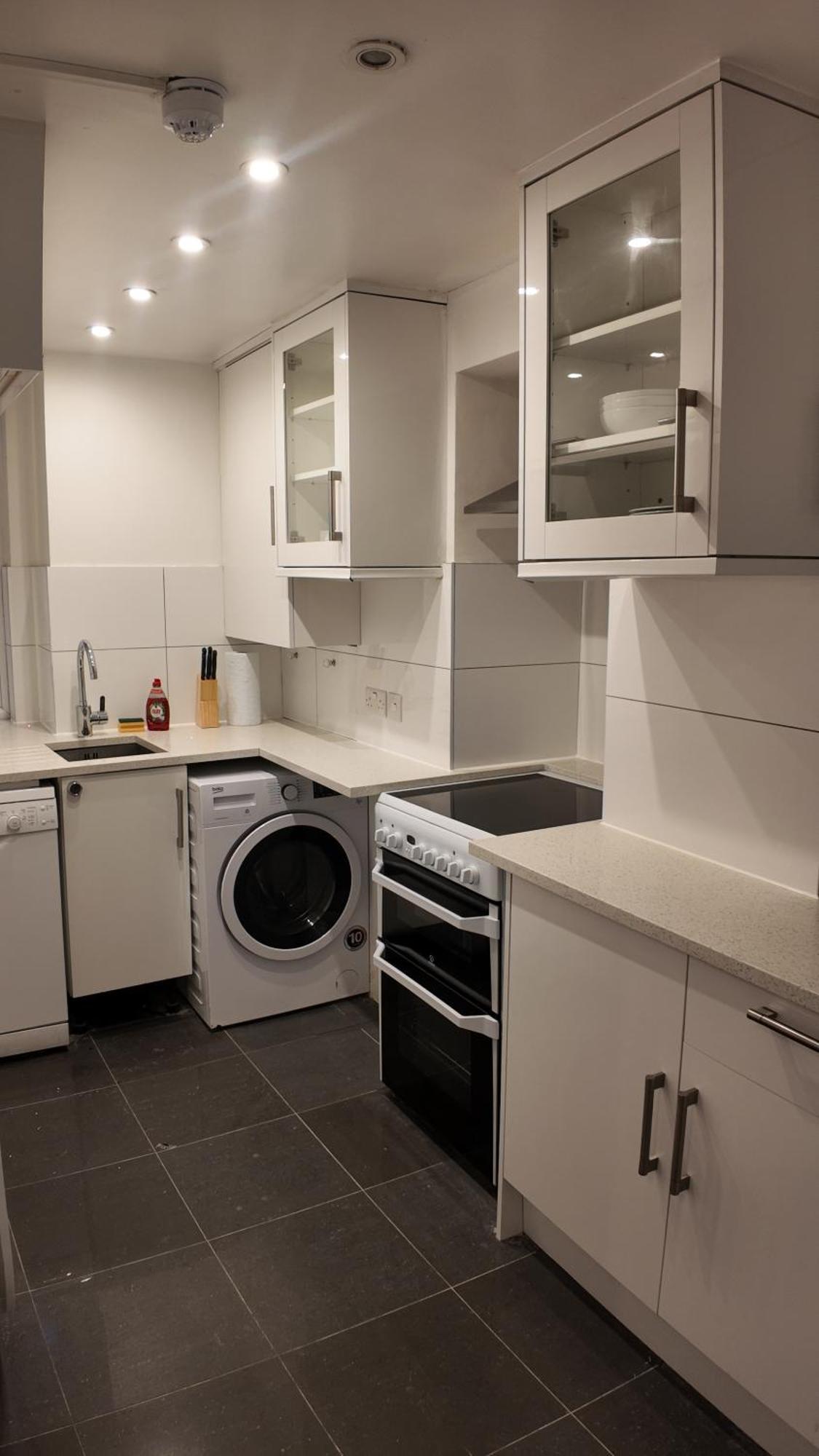 Ideal 2bhk In Upper Berkeley Bk1 London