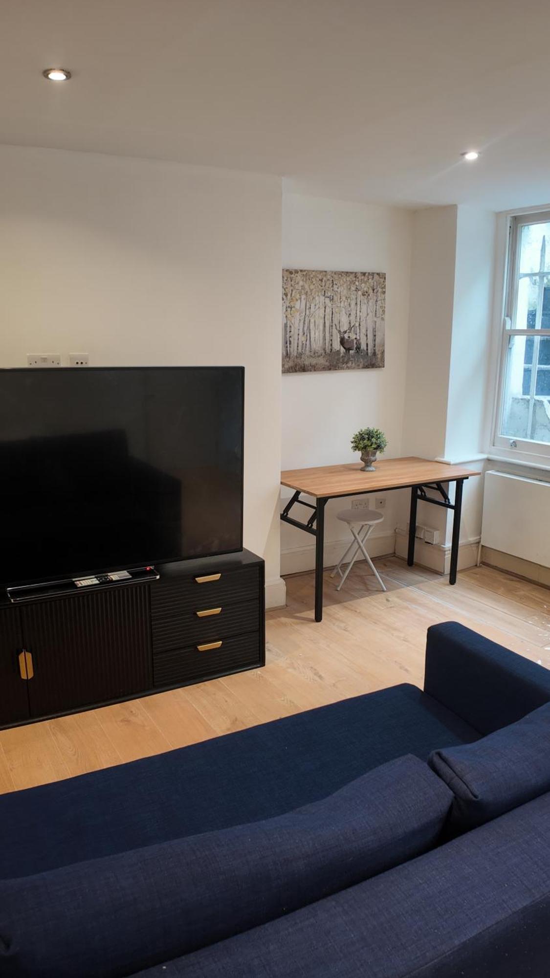 Ideal 2bhk In Upper Berkeley Bk1 Apartment London