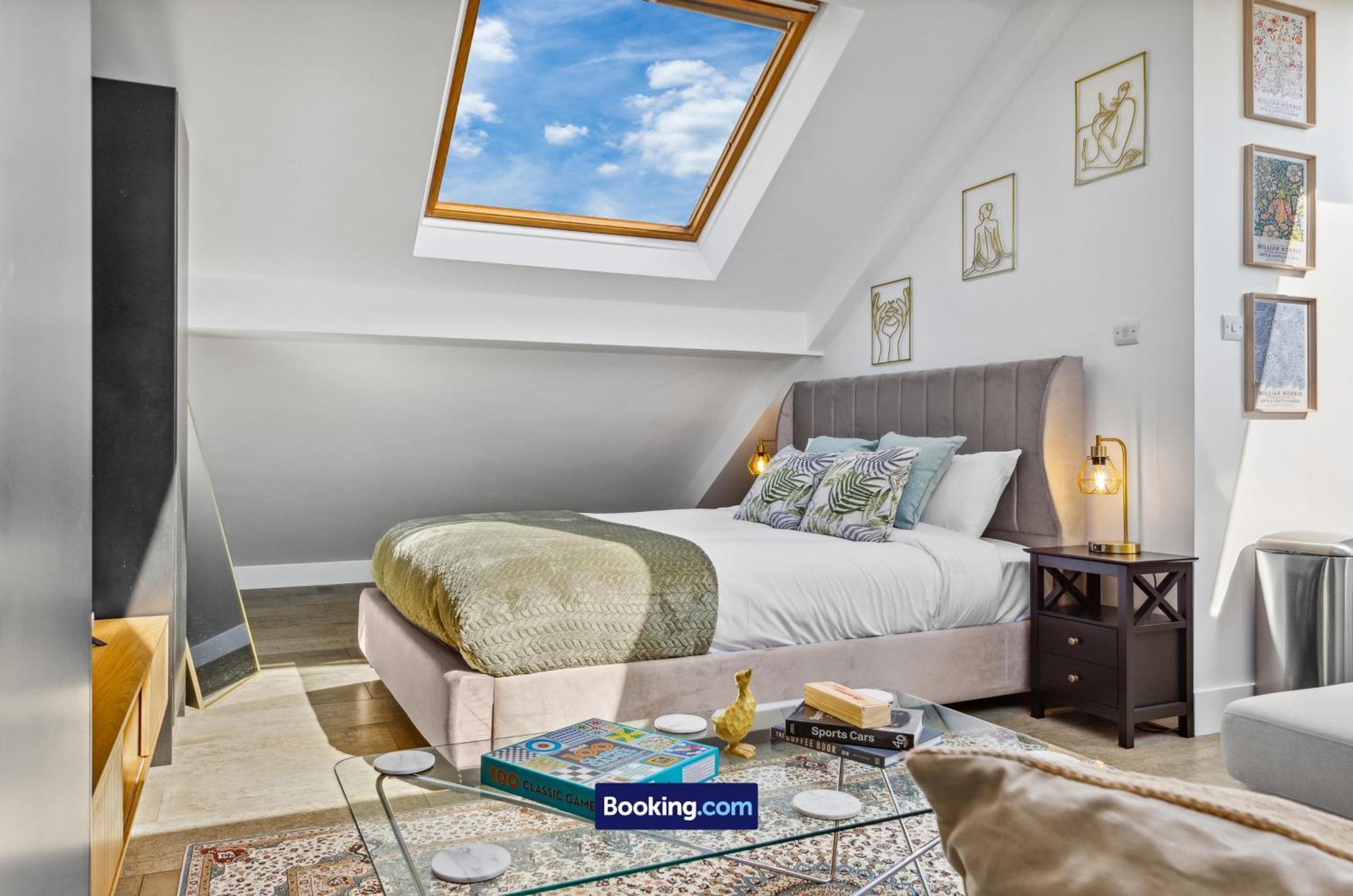 Luxe Farringdon By Smart Short Lets & Serviced With Free Wifi *