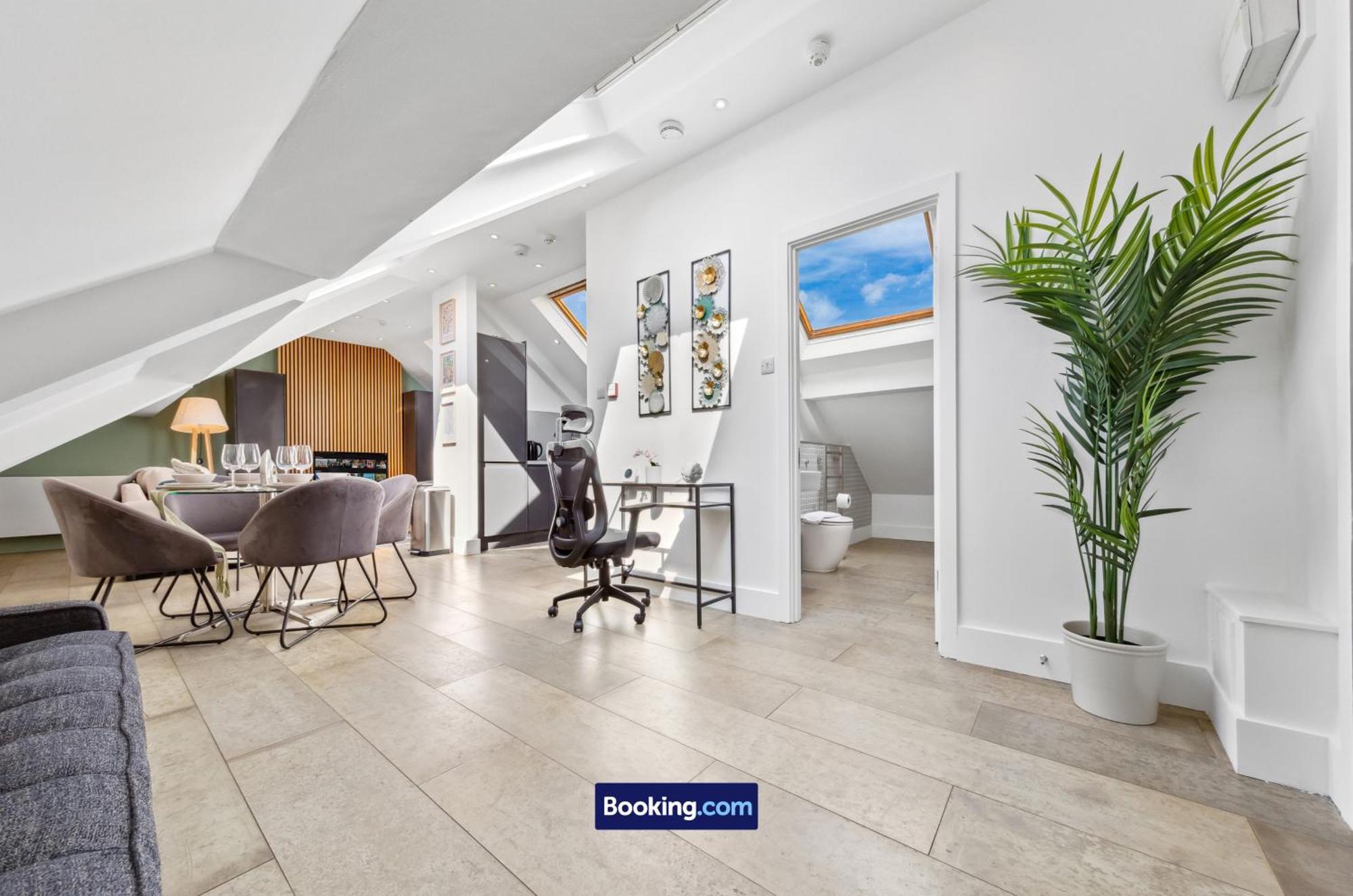 Luxe Farringdon By Smart Short Lets & Serviced With Free Wifi *
