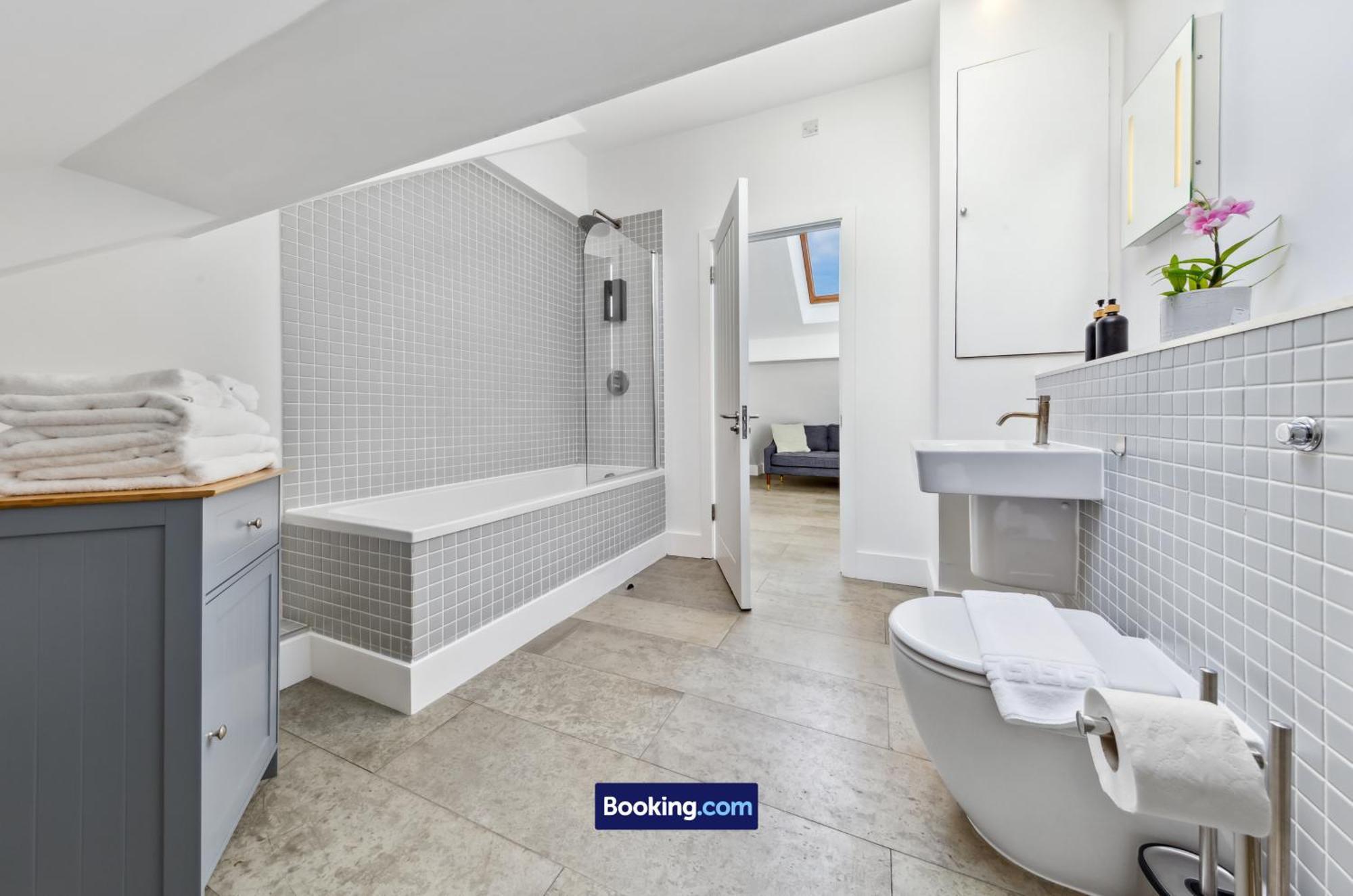 Luxe Farringdon By Smart Short Lets & Serviced With Free Wifi * London