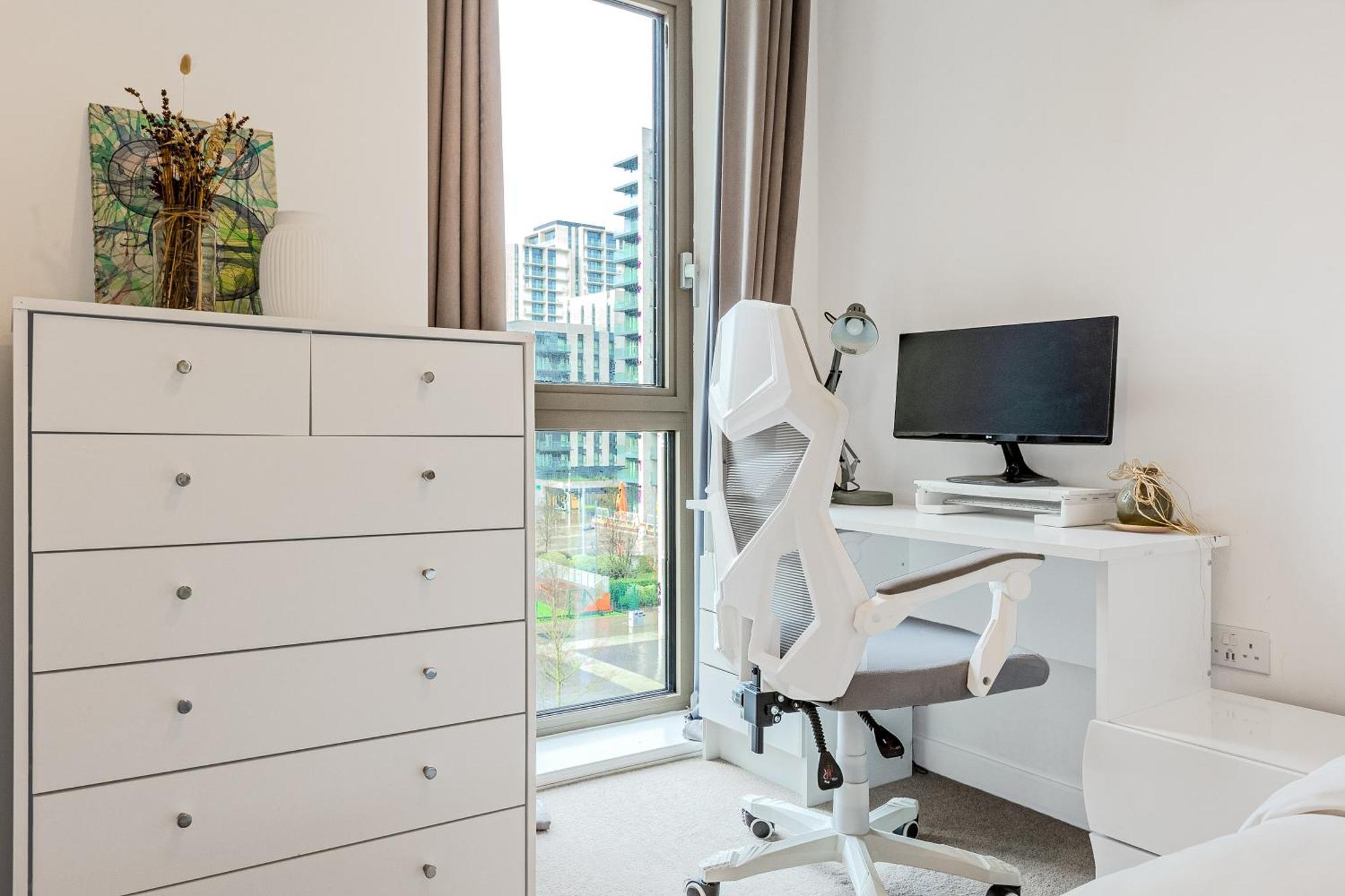1br Flat Overlooking The Wembley Stadium View * Londen