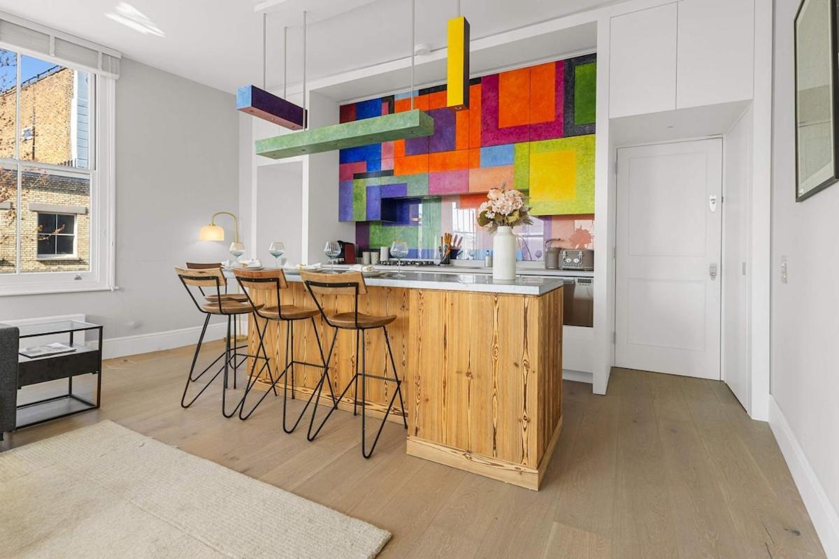 Stylish One Bedroom Apartment *