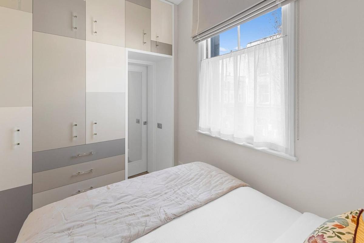 Stylish One Bedroom Apartment