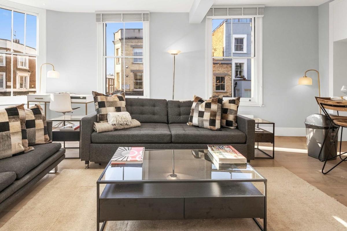 Stylish One Bedroom *