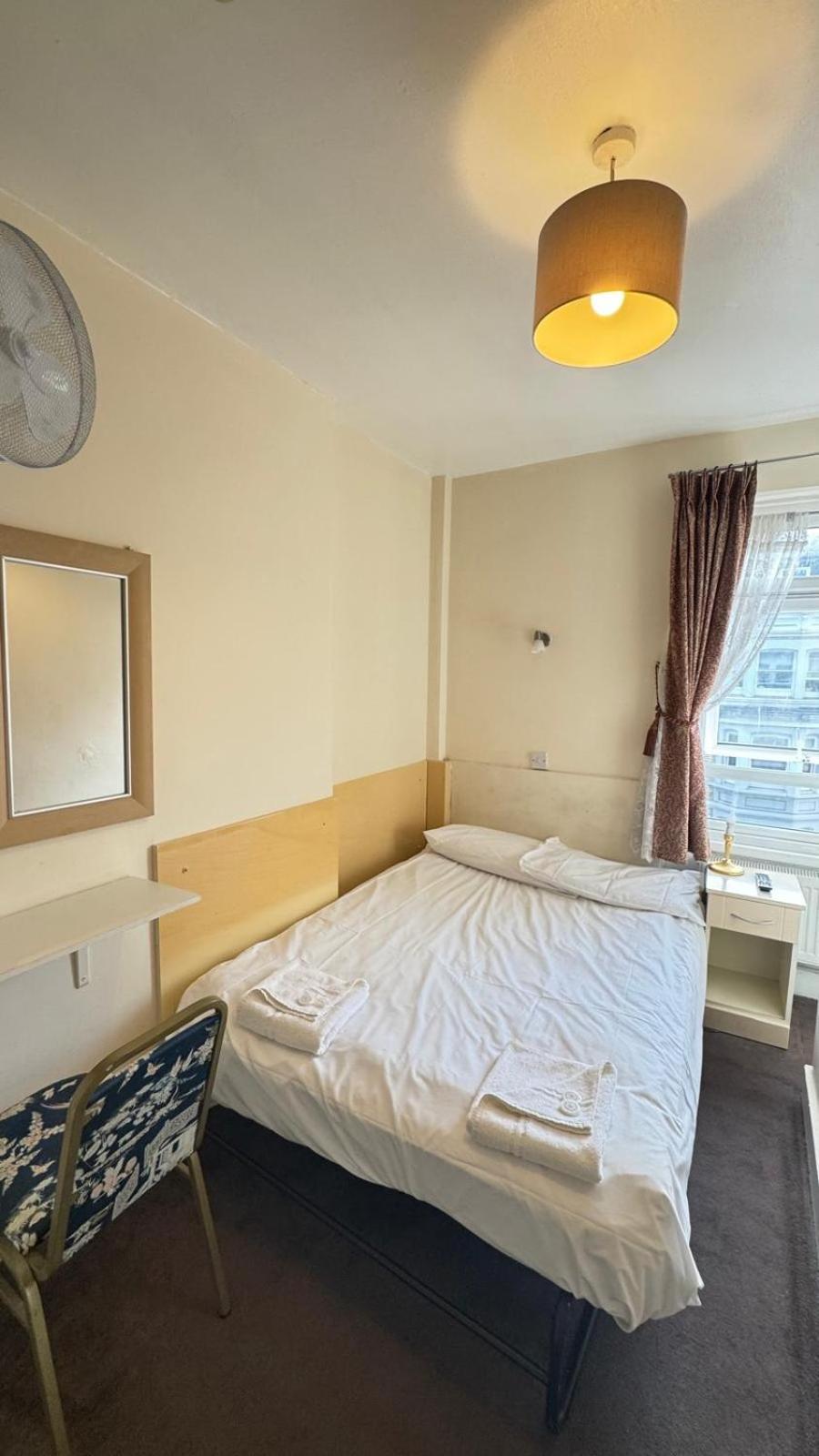 Warwick Road Hotel 2*