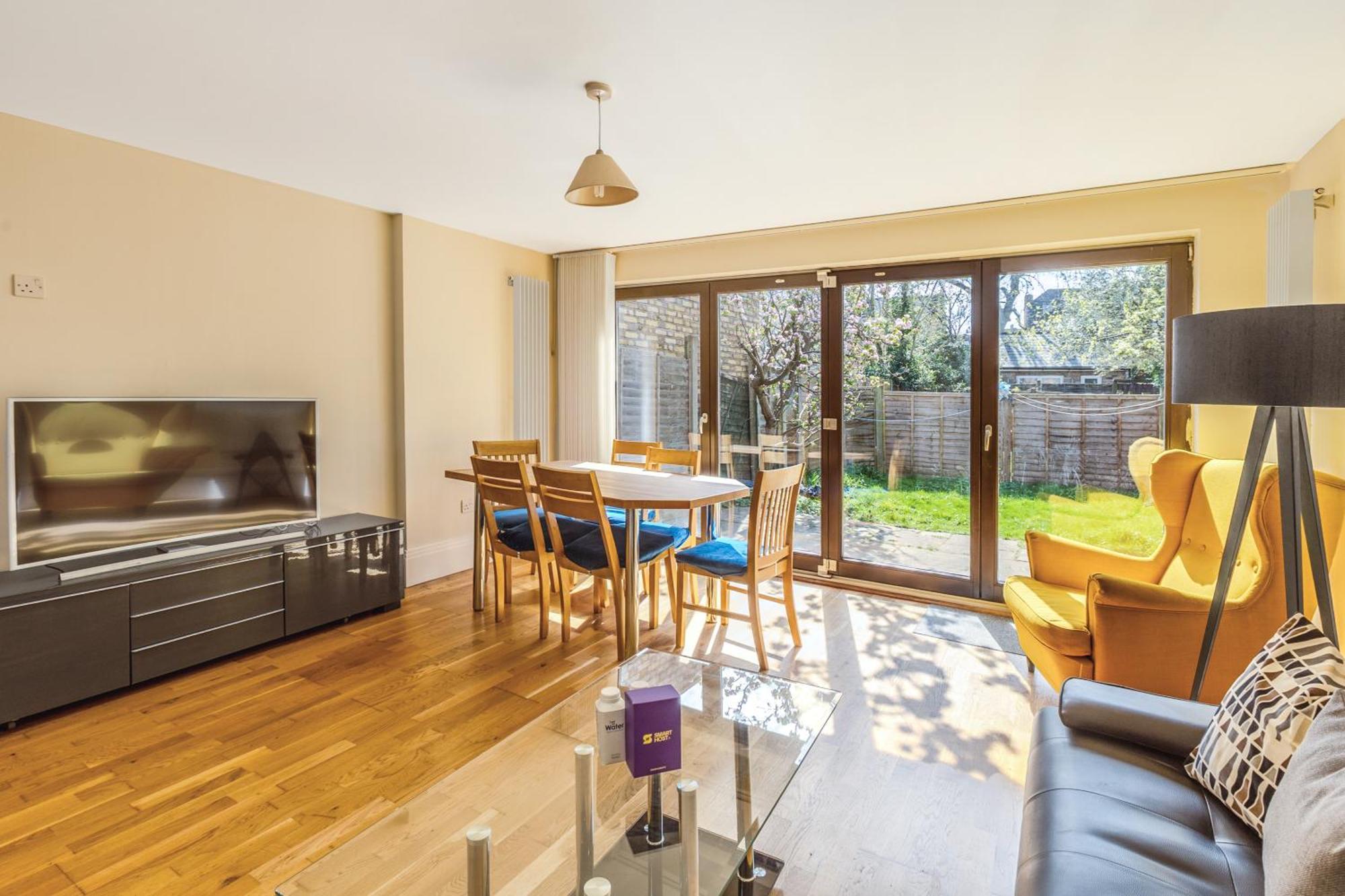 Apartment Serene 1br Wimbledon With Private Garden & Parking *