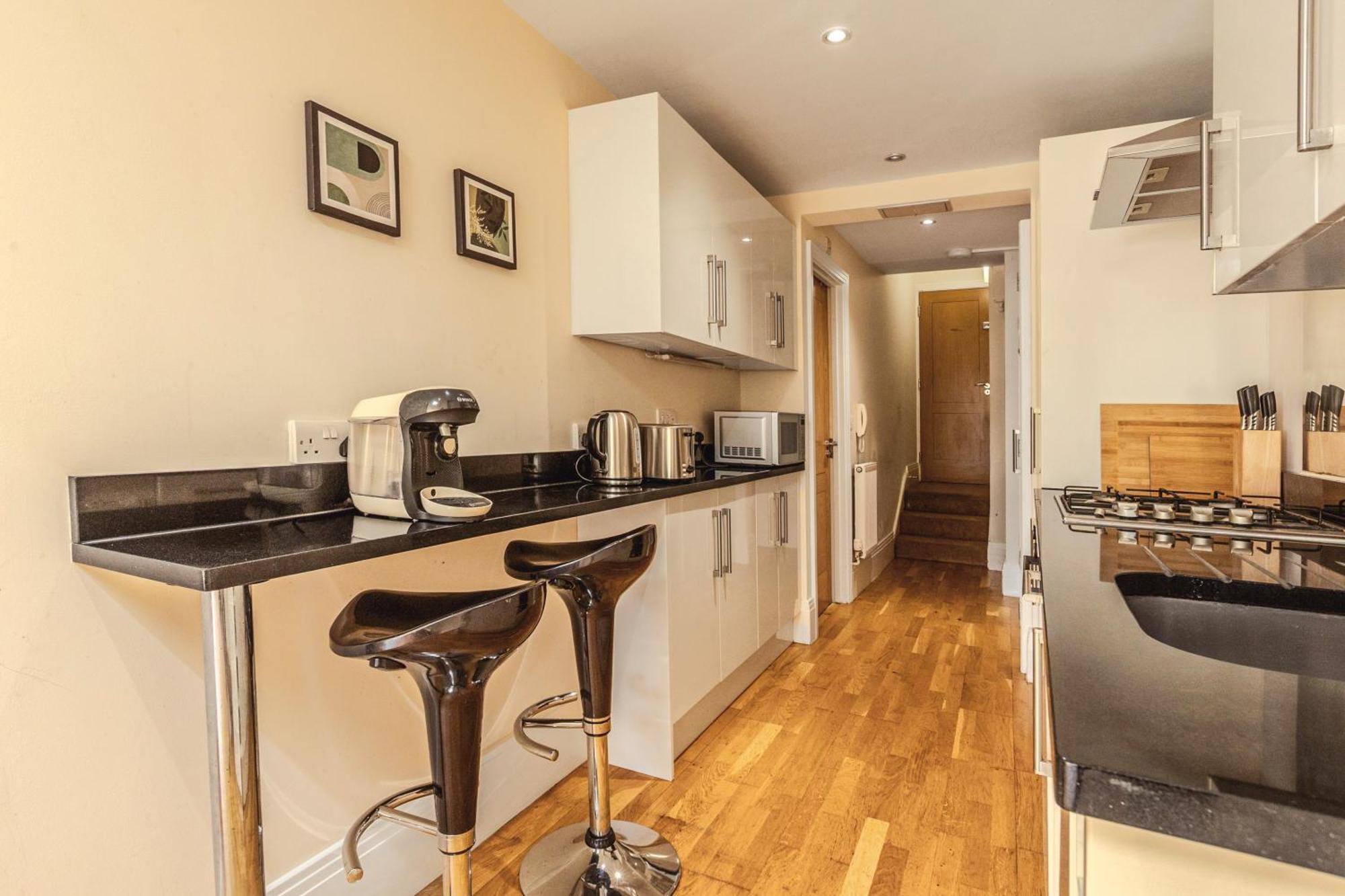 Apartment Serene 1br Wimbledon With Private Garden & Parking London