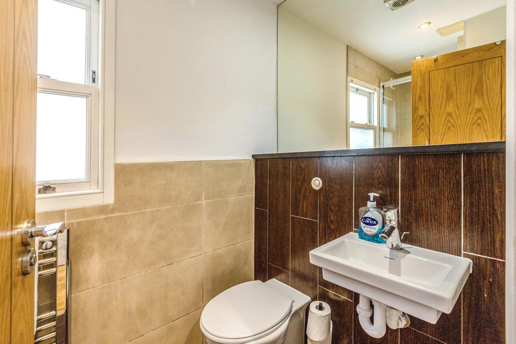Serene 1br Wimbledon With Private Garden & Parking * London