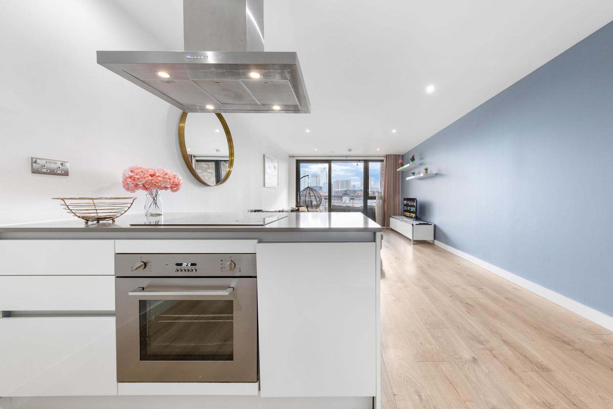 Apartment Spacious Modern 2br In The Heart Of London