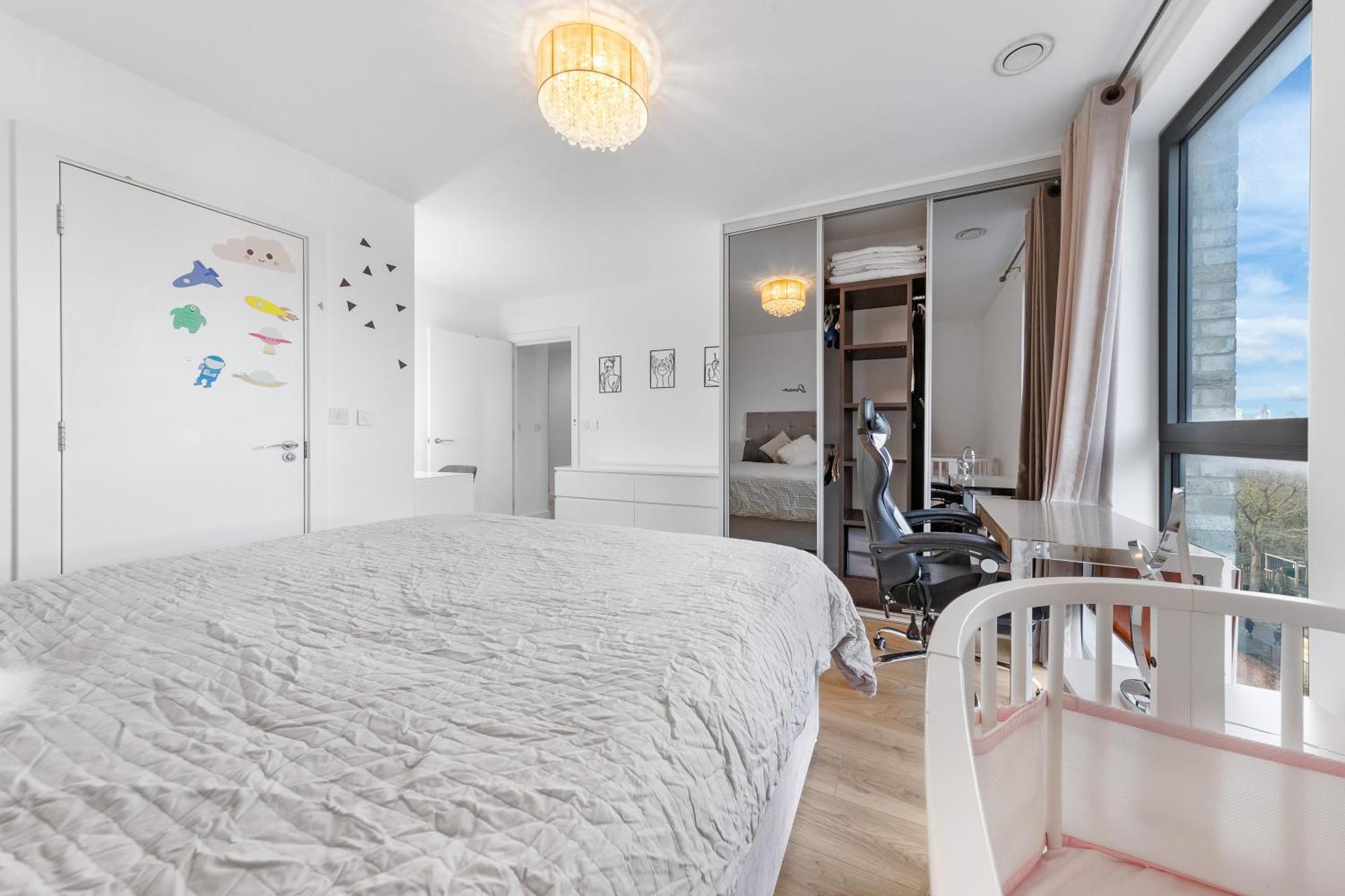 Spacious Modern 2br In The Heart Of London