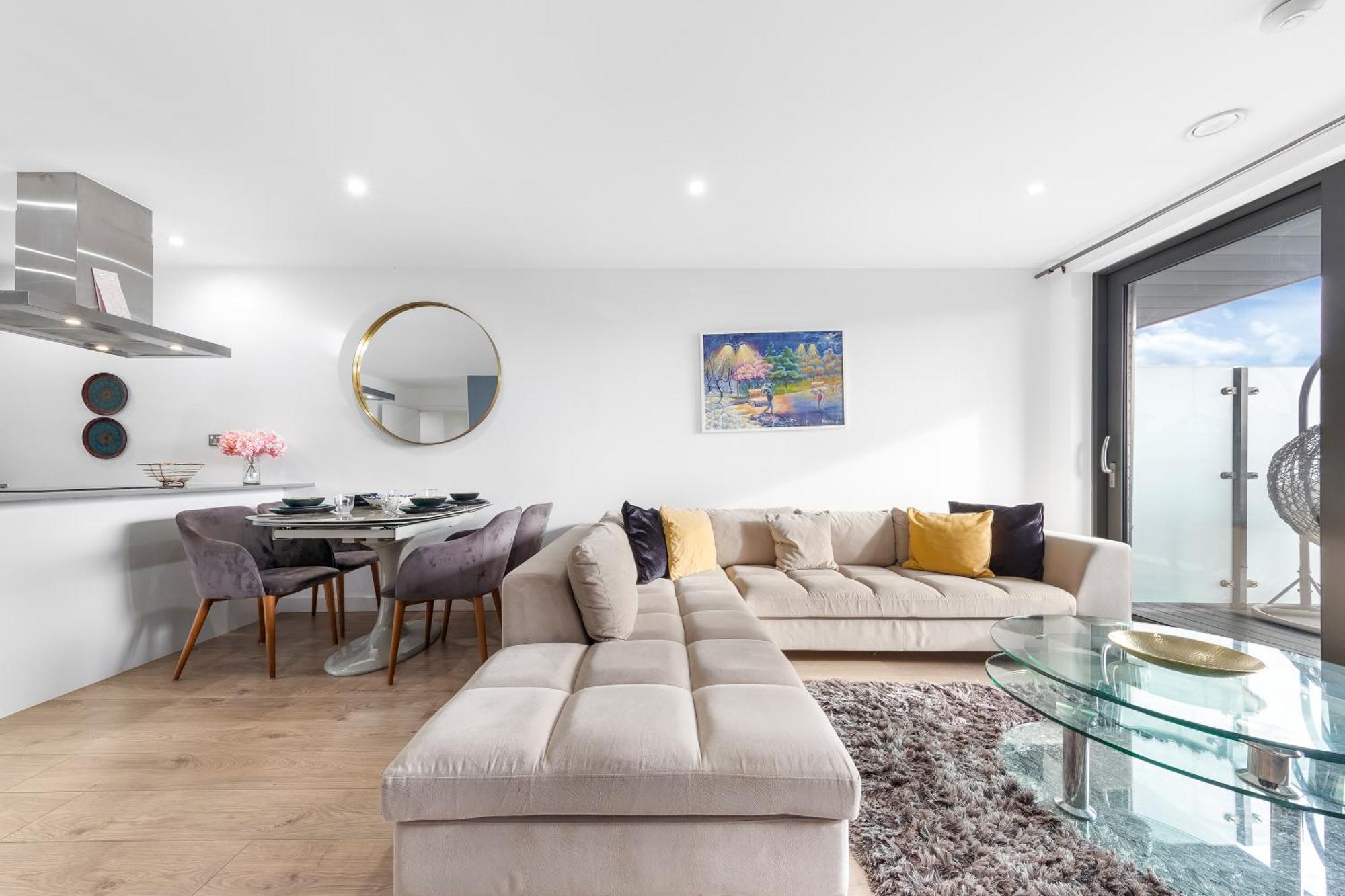 Apartment Spacious Modern 2br In The Heart Of