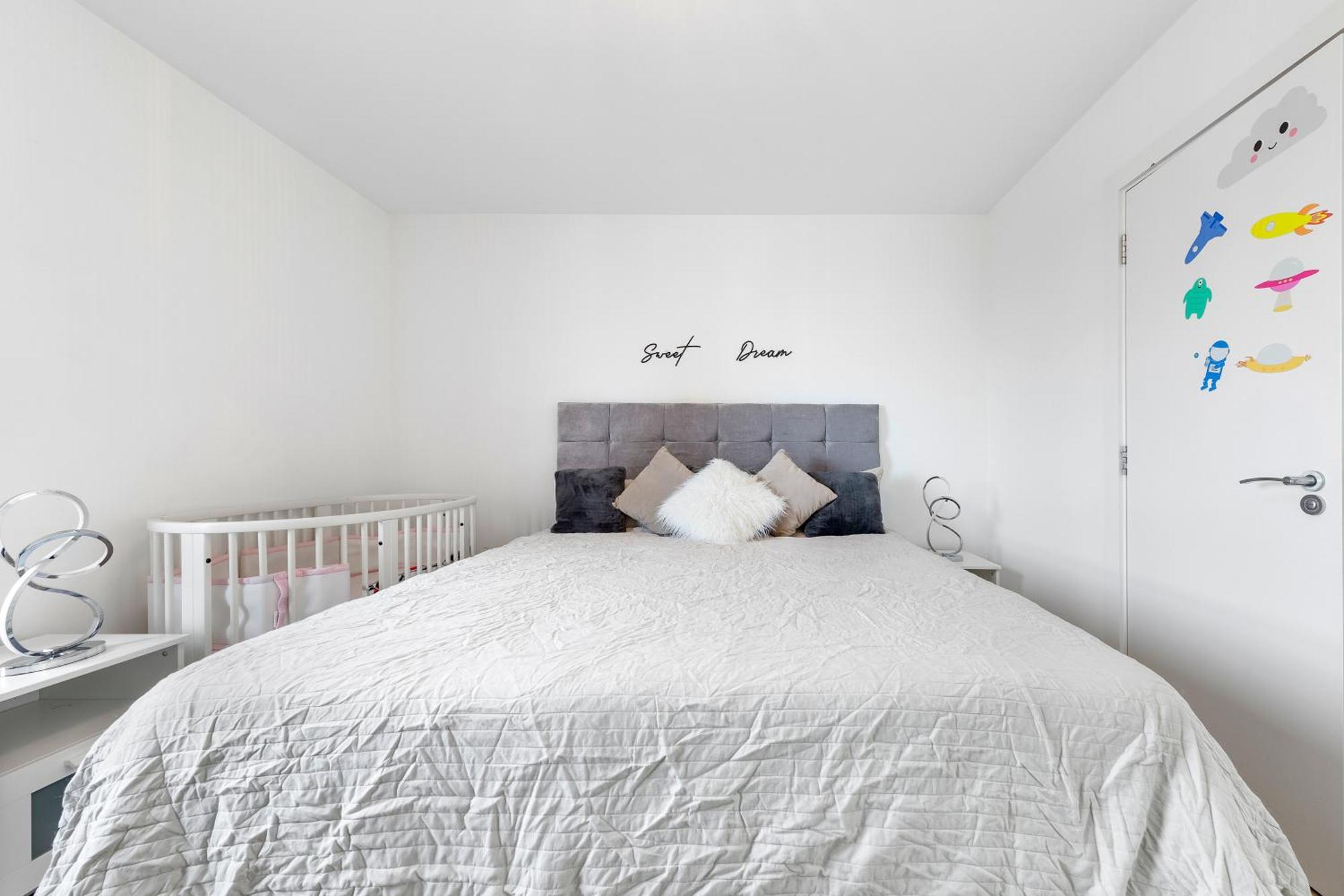Apartment Spacious Modern 2br In The Heart Of *