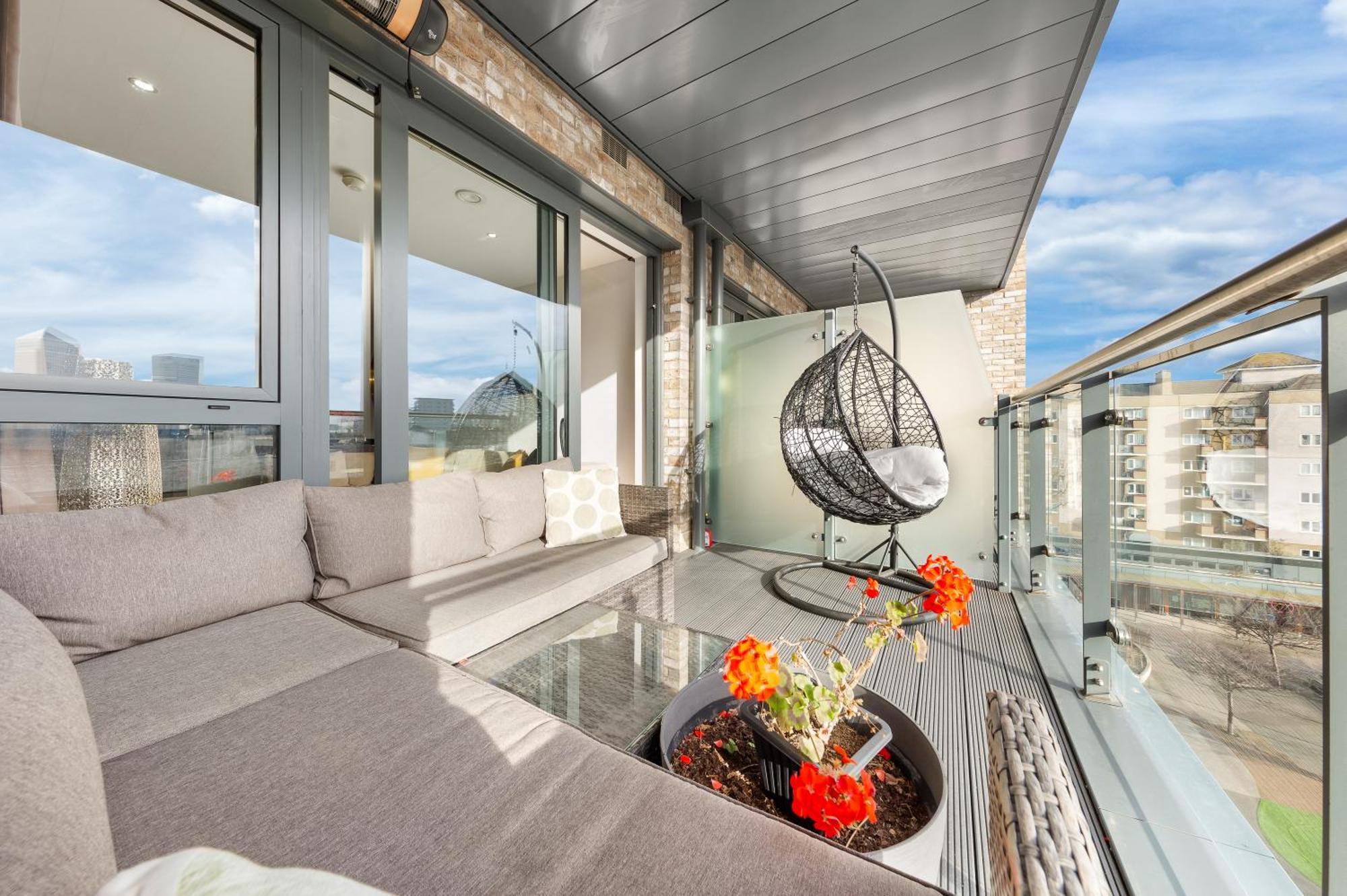 Spacious Modern 2br In The Heart Of Apartment *