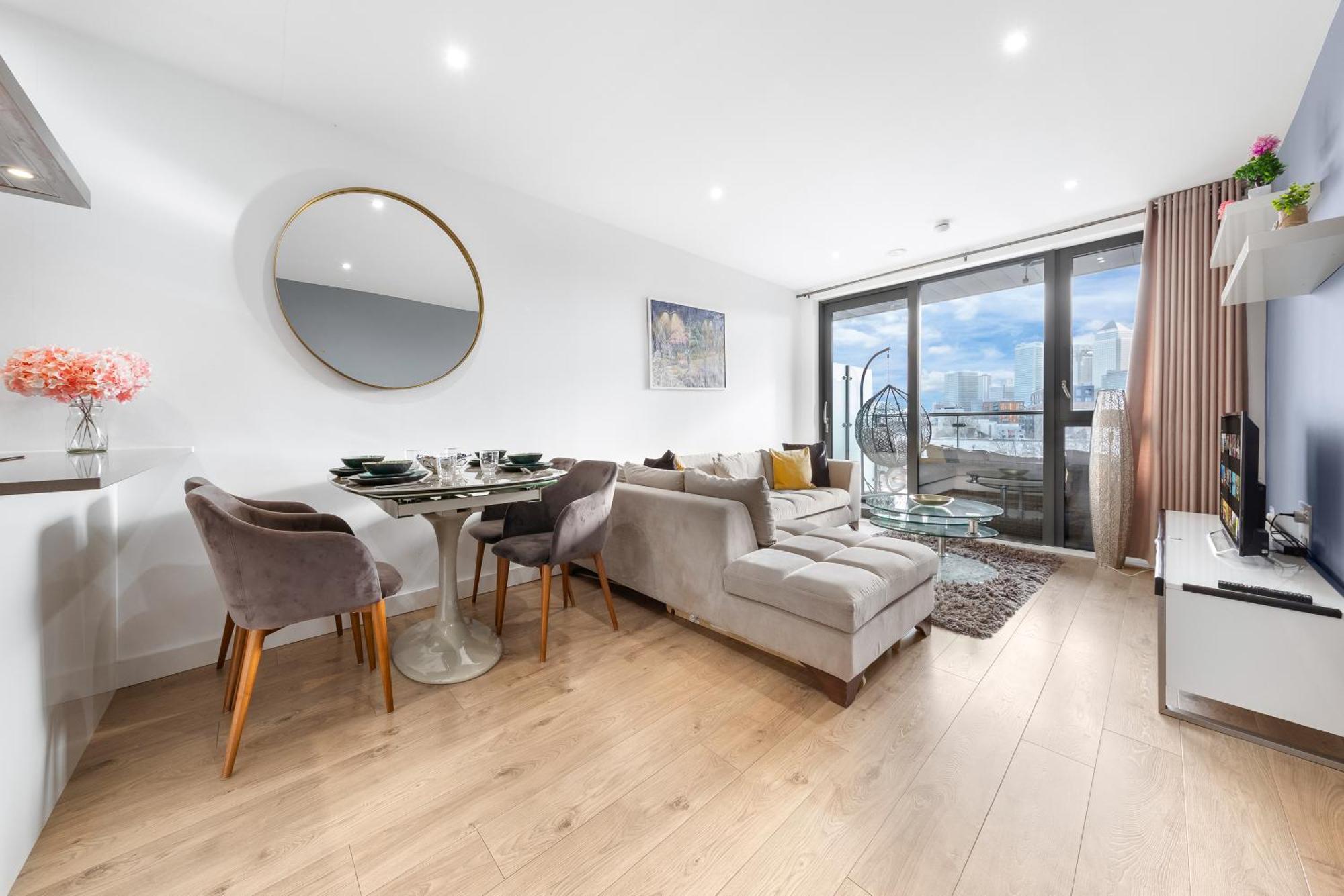 Spacious Modern 2br In The Heart Of *