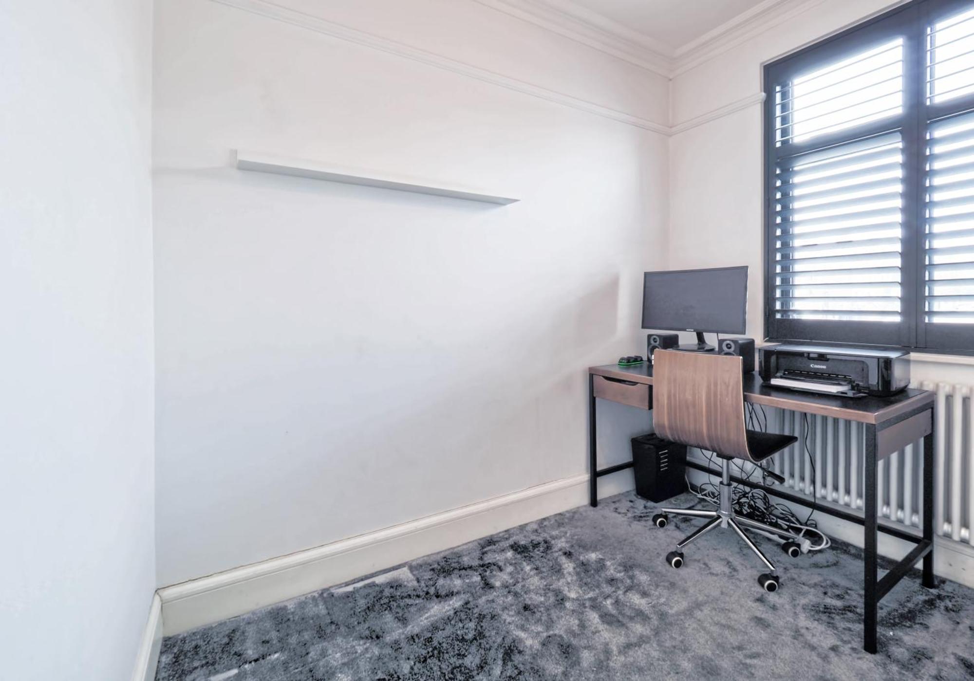 Modern Family With Garden And Parking In Kensal * London