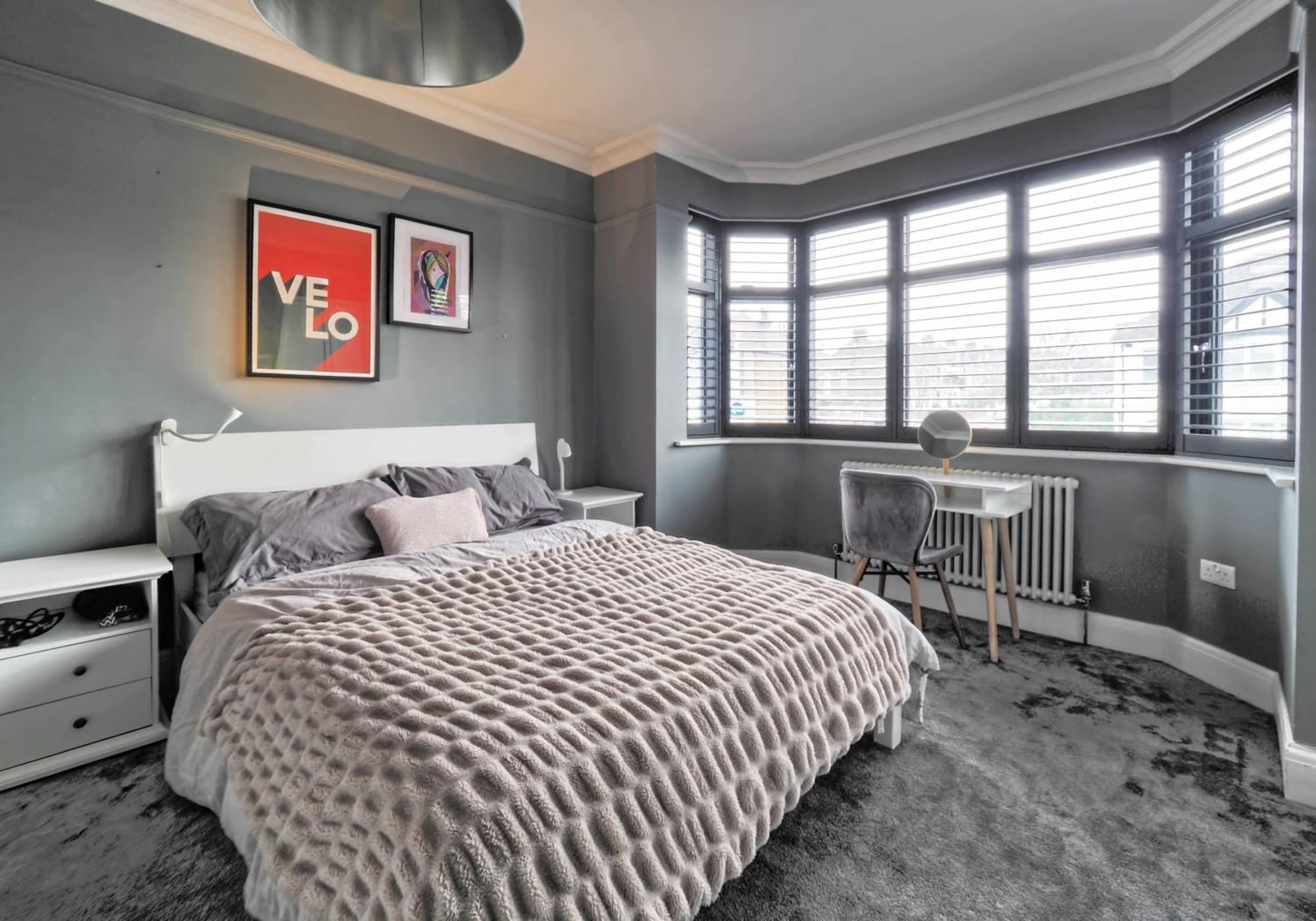 Modern Family With Garden And Parking In Kensal * London