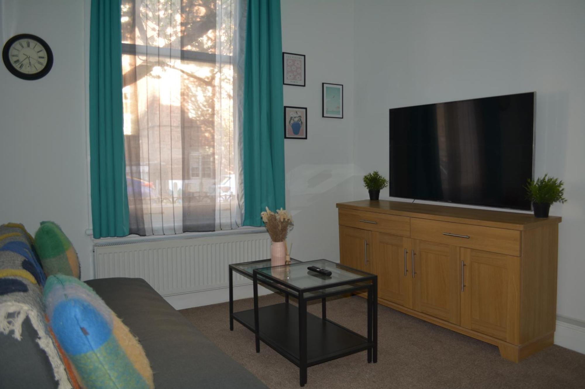 Regent Court Kensington * London