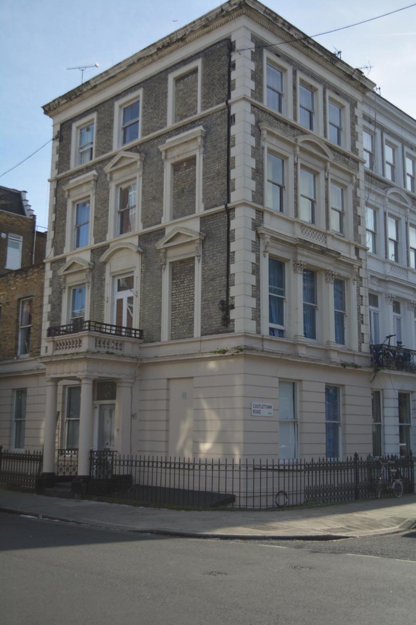 Apartment Regent Court Kensington London