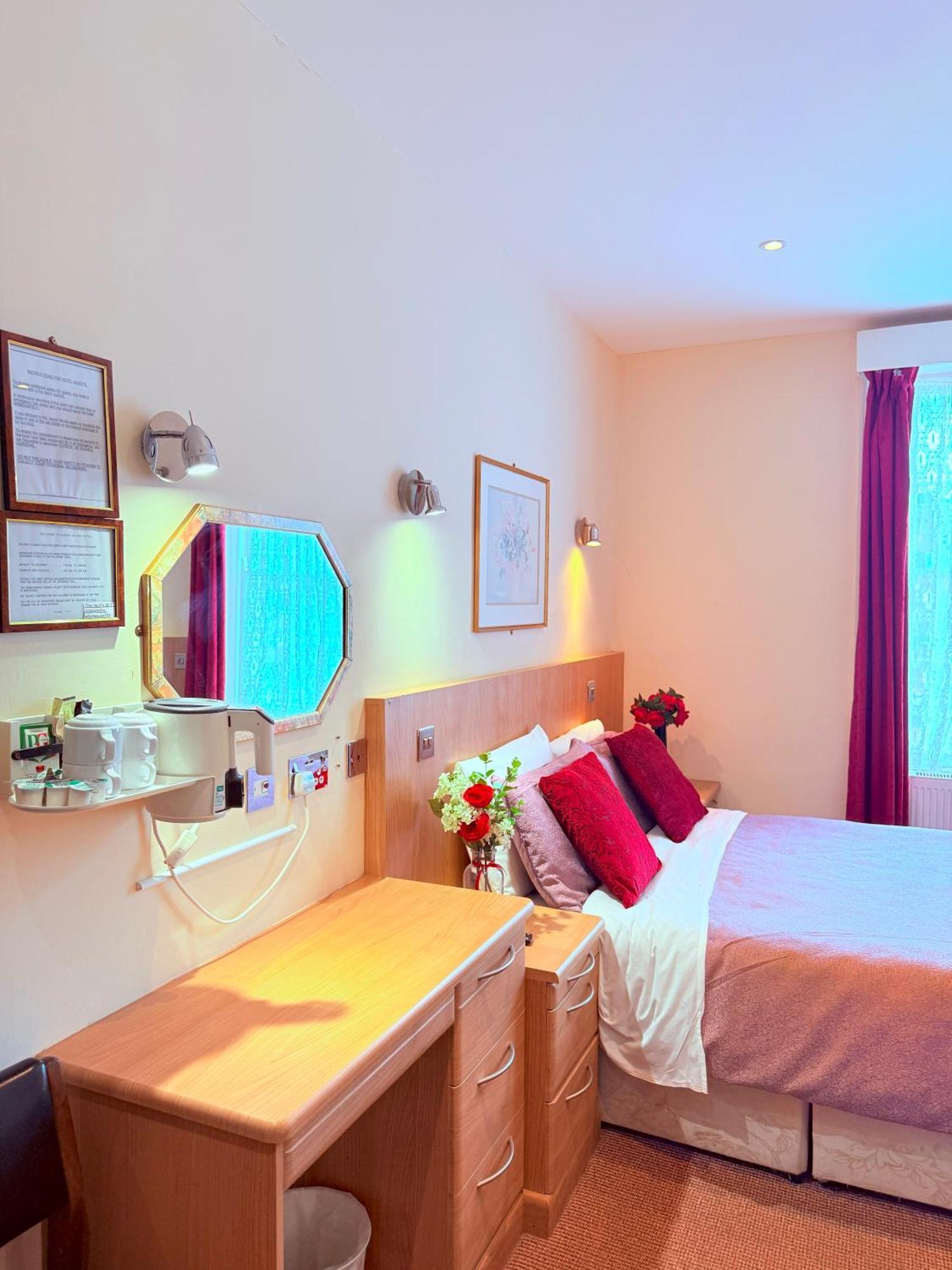 Albro House Hotel