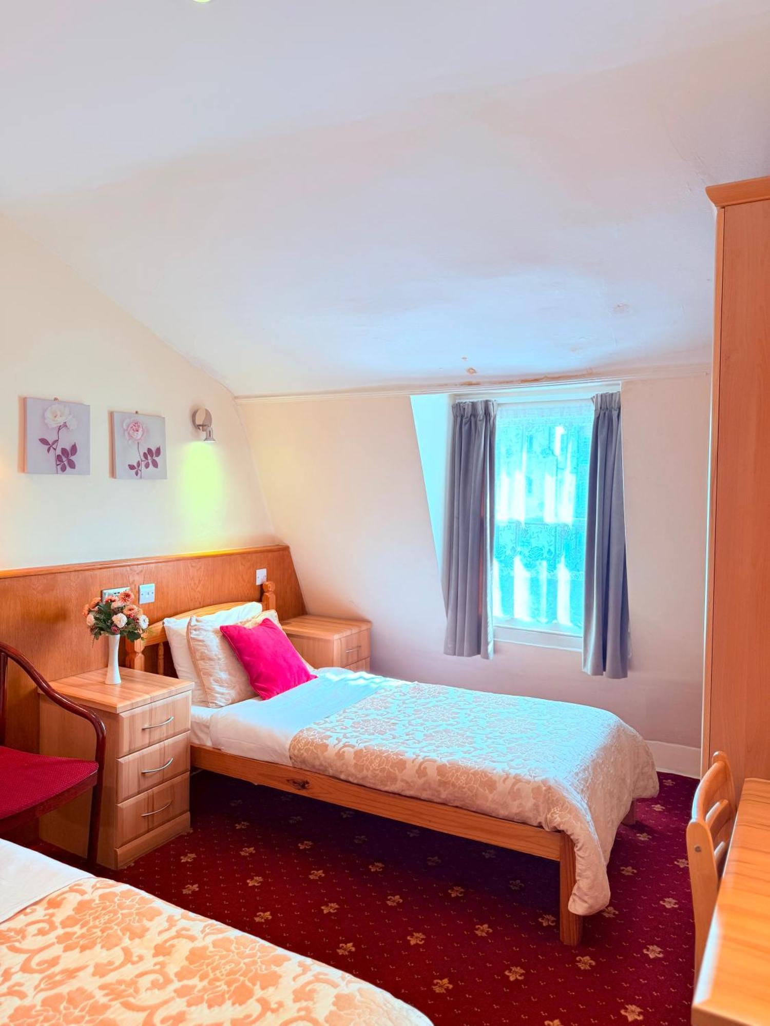 Hotel Albro House 2*