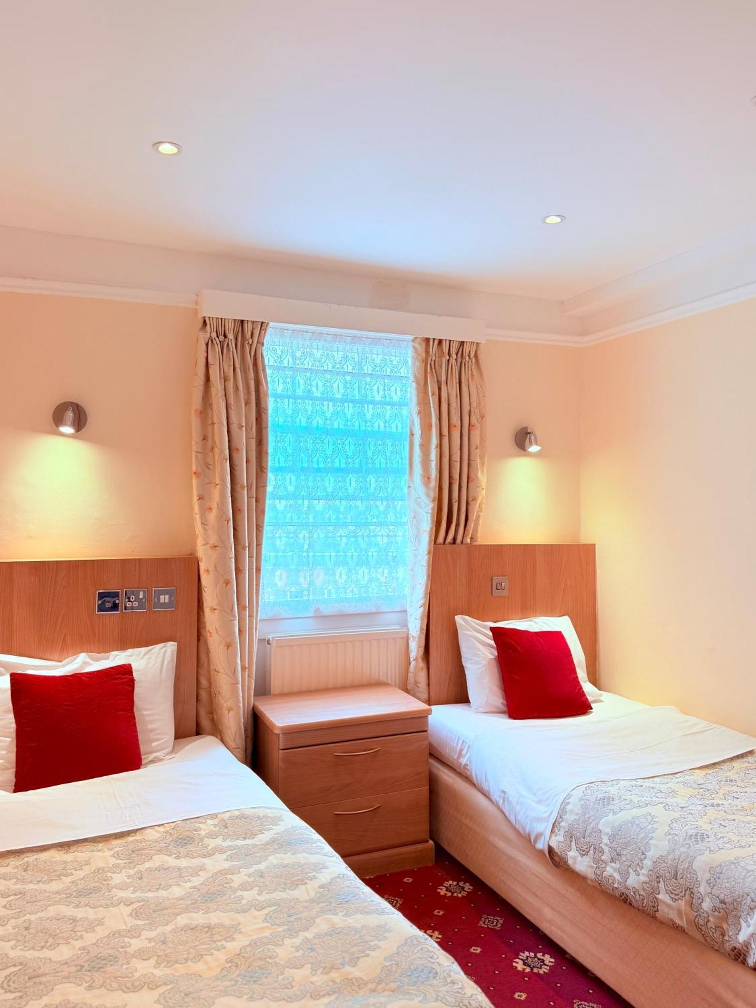 Albro House Hotel