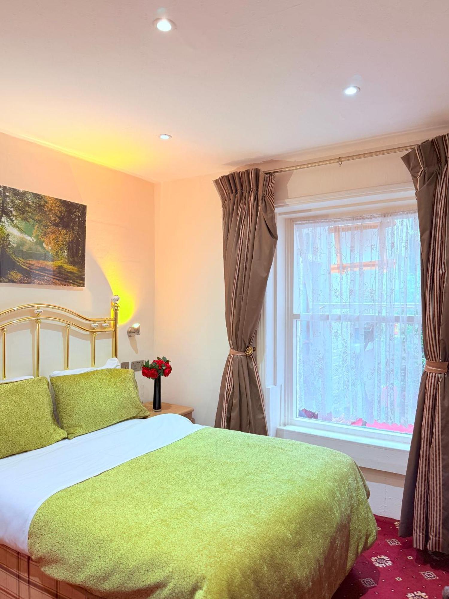 Albro House Hotel 2*