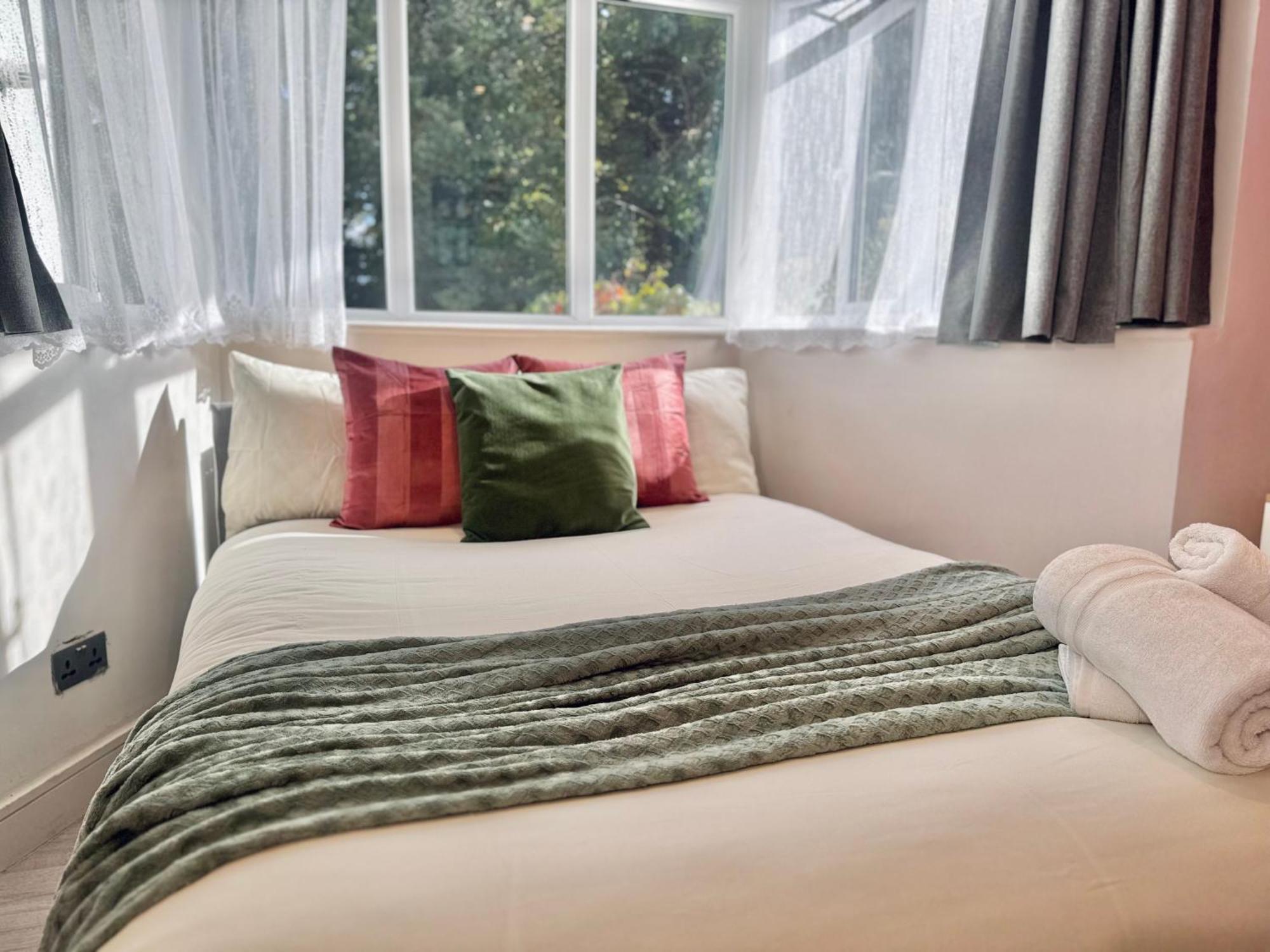 Gasthuis En-suites With Free Parking 30min To *