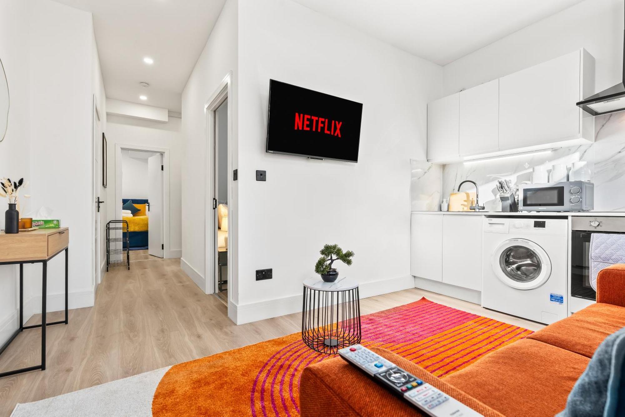 Apartment Modern 4 Bed - Free Parking *