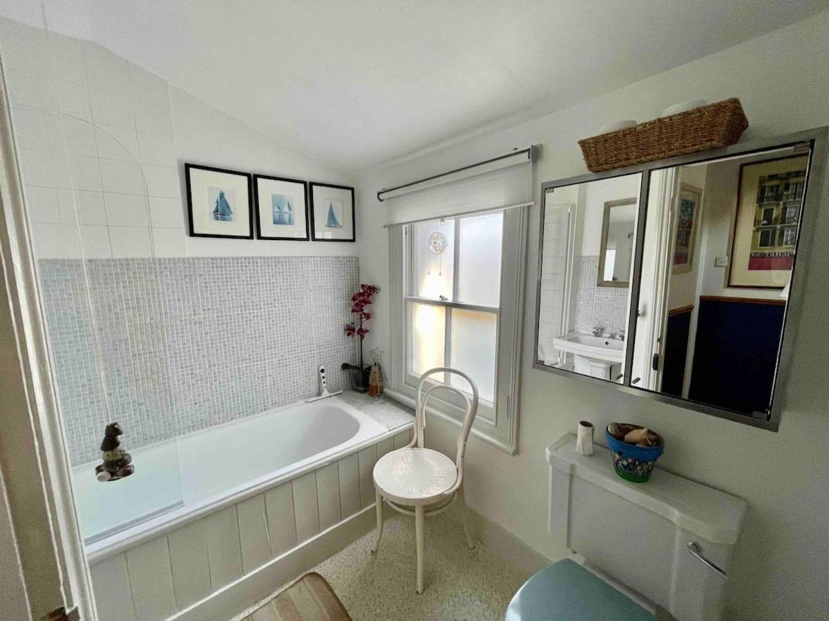 Charming Family Holiday home London