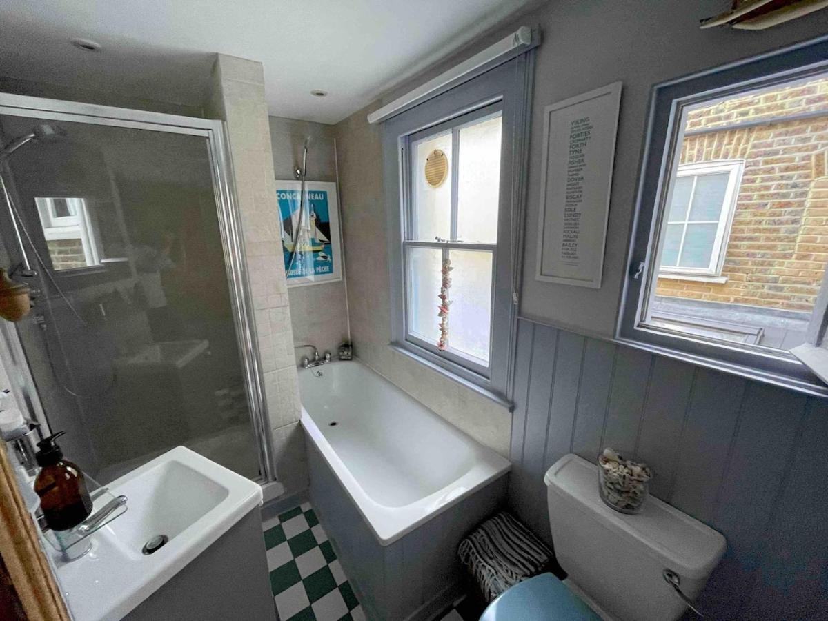 Charming Family Holiday home London