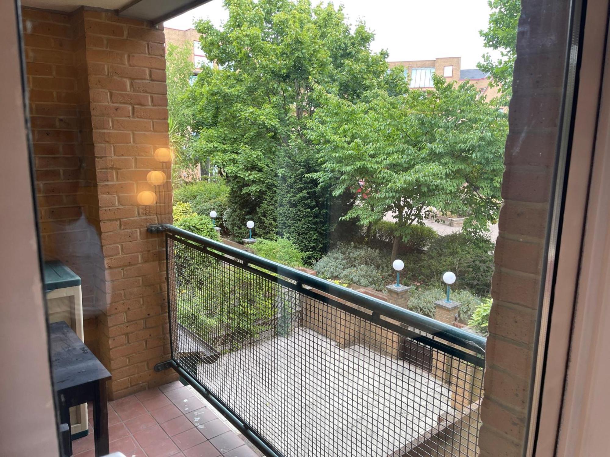 Tower Bridge King Bed En-suite With Parking And Balcony *