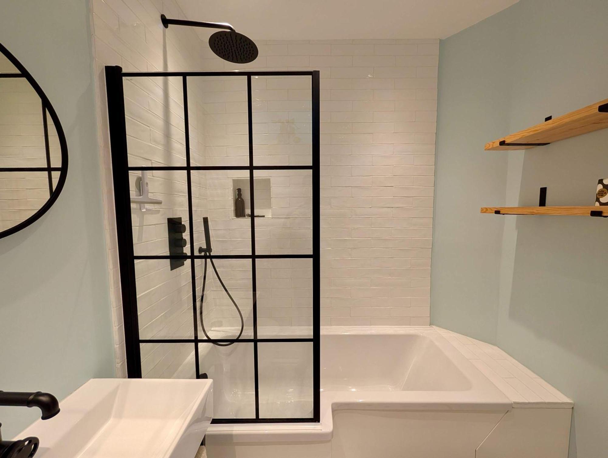 Apartment Chic With Backyard Near Emirates Stadium